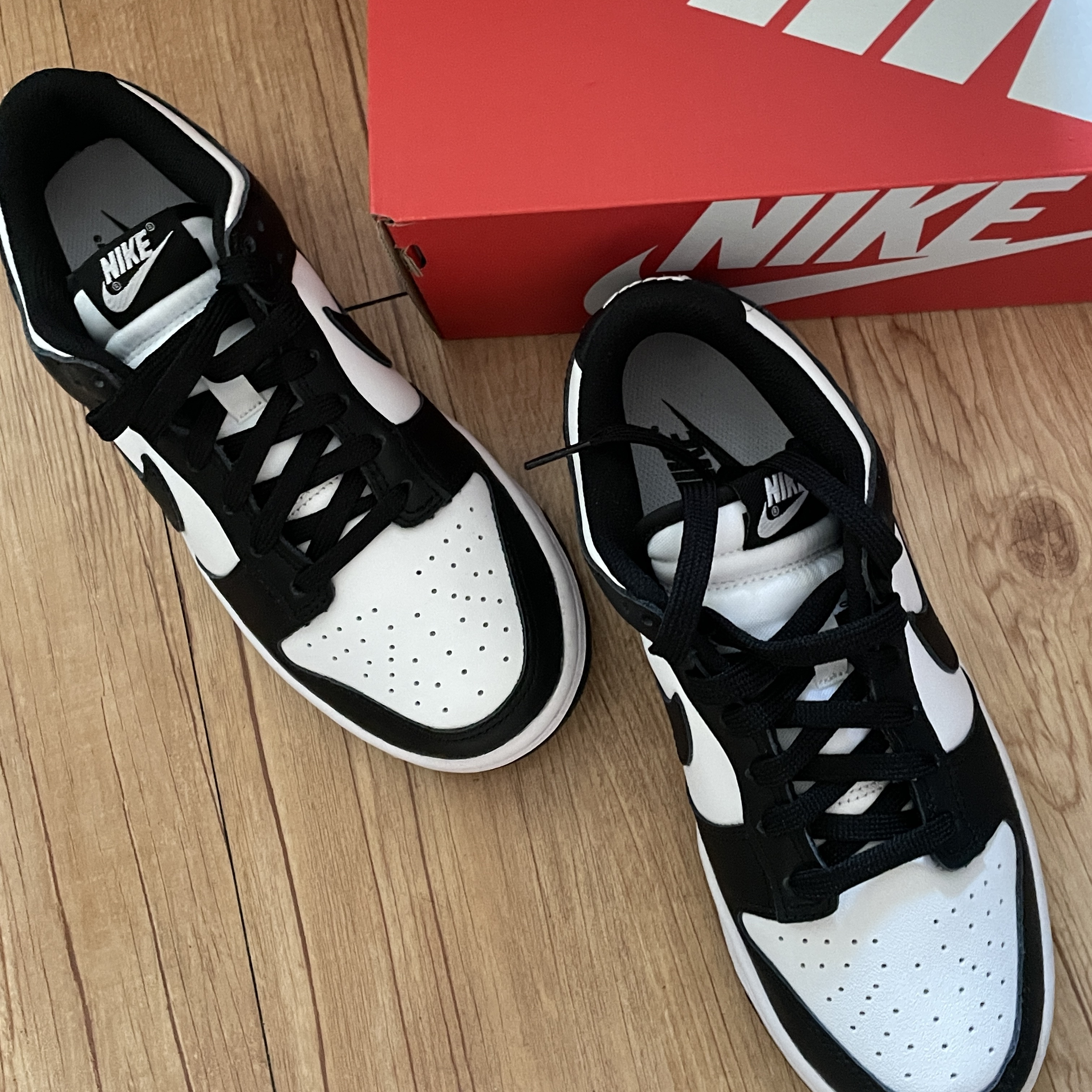 (W) Nike Dunk Low Black 착용 스타일 - 3