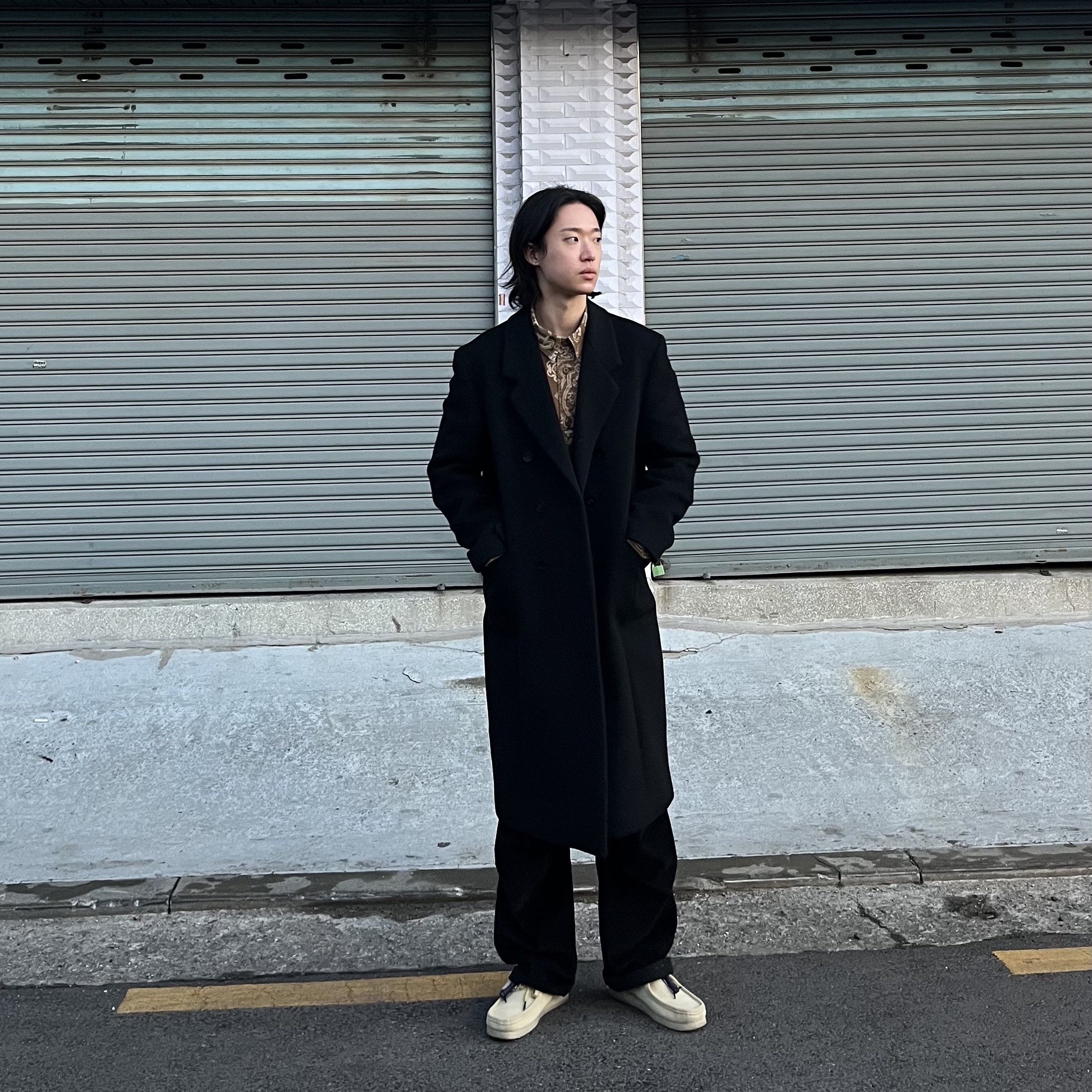Clarks Wallabee Maple Suede 착용 스타일 - 1