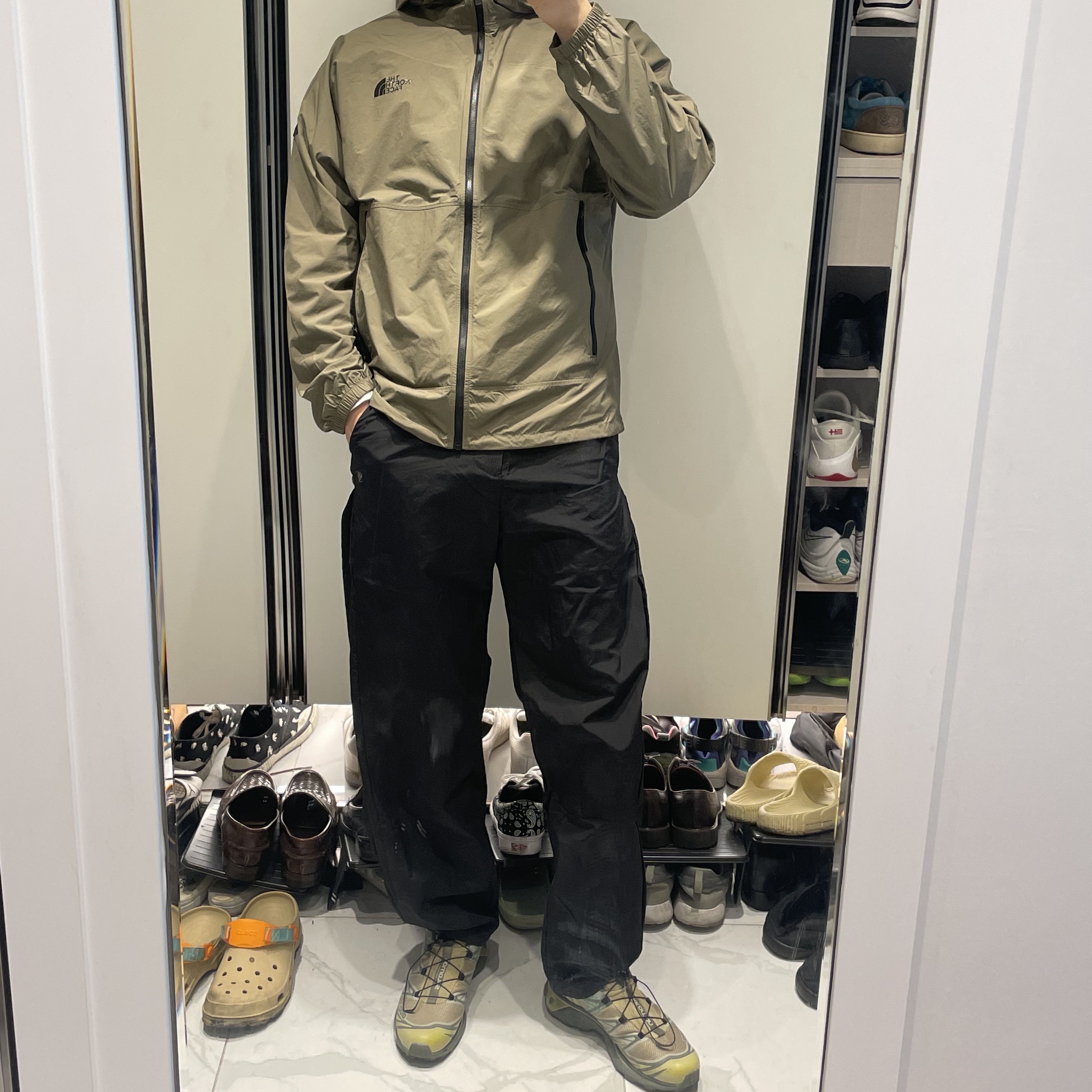 Sansan Gear Side Snap Pants Black, Salomon XT-6 Mindful Grey Green Moss Grey 착용 스타일