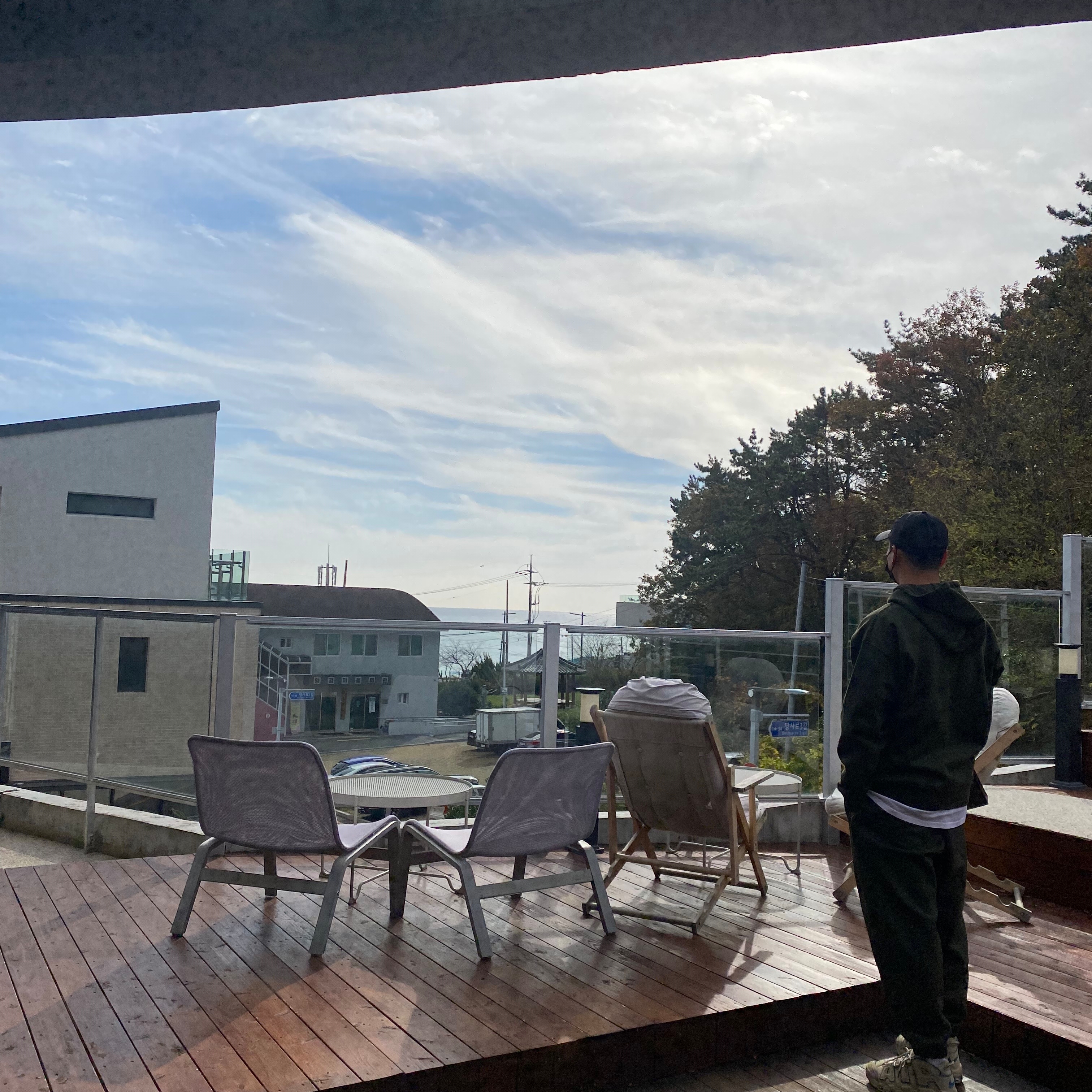 Nike x Billie Eilish NRG Fleece Hoodie Sequoia - Asia, Nike x Billie Eilish NRG Fleece Pants Sequoia - Asia 착용 스타일 - 2