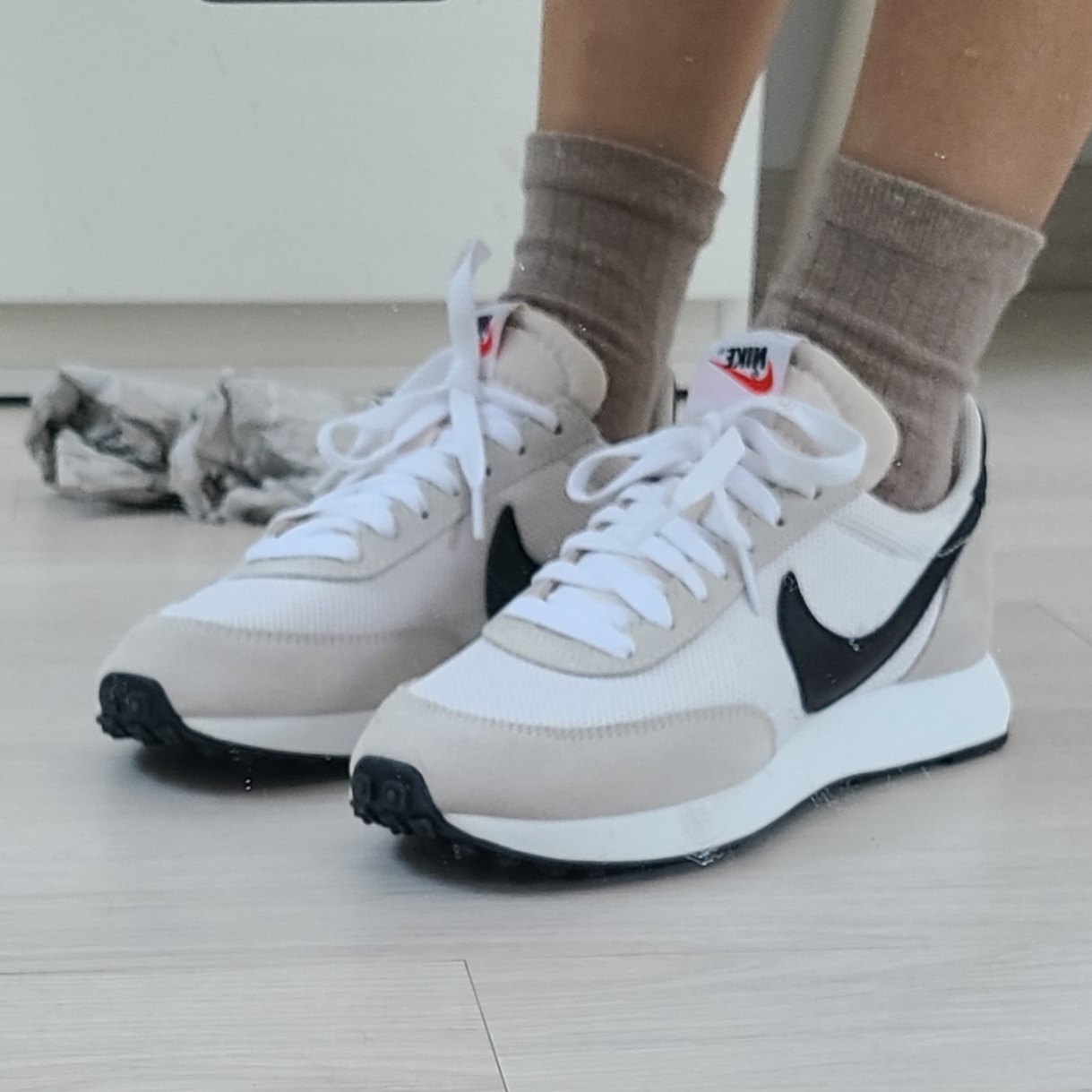 Nike Air Tailwind 79 White Phantom Black 착용 스타일 - 2