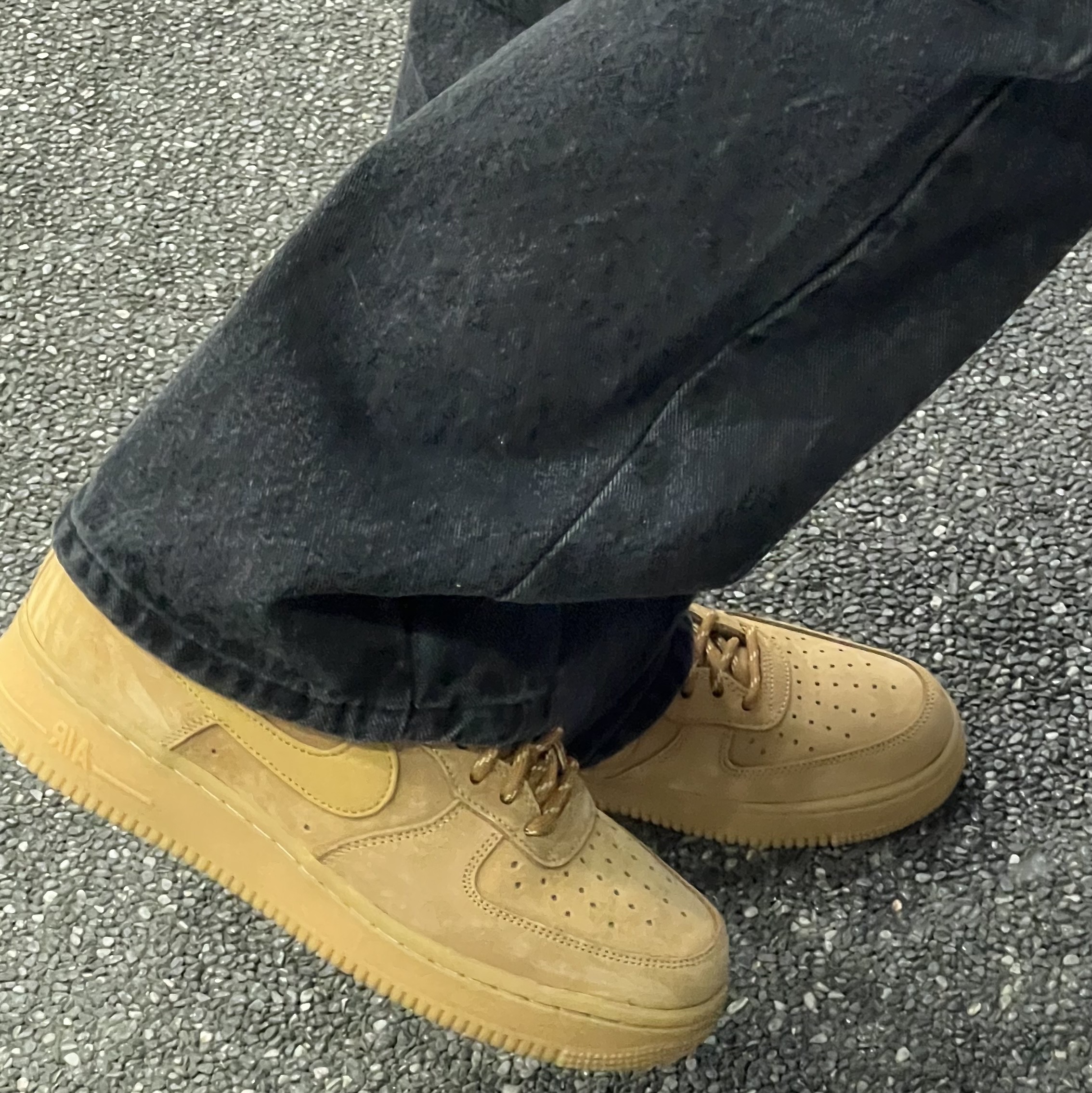 Nike Air Force 1 '07 WB Flax 착용 스타일 - 3