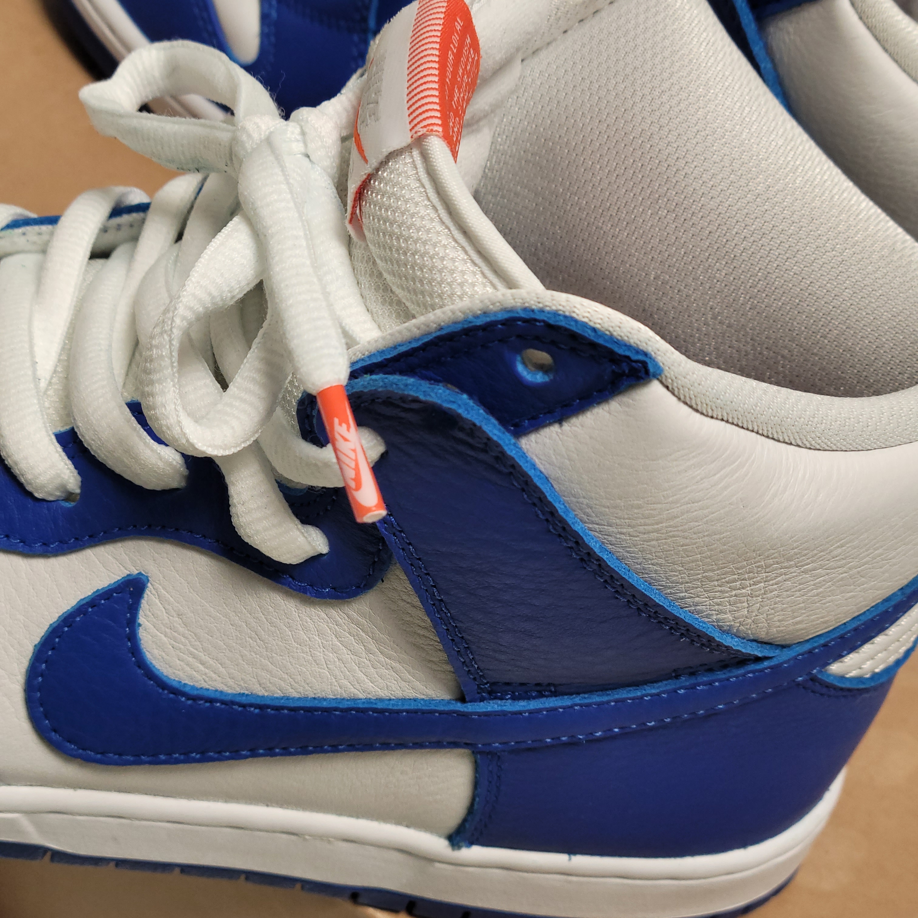 Nike SB Dunk High Pro ISO Kentucky 착용 스타일 - 5