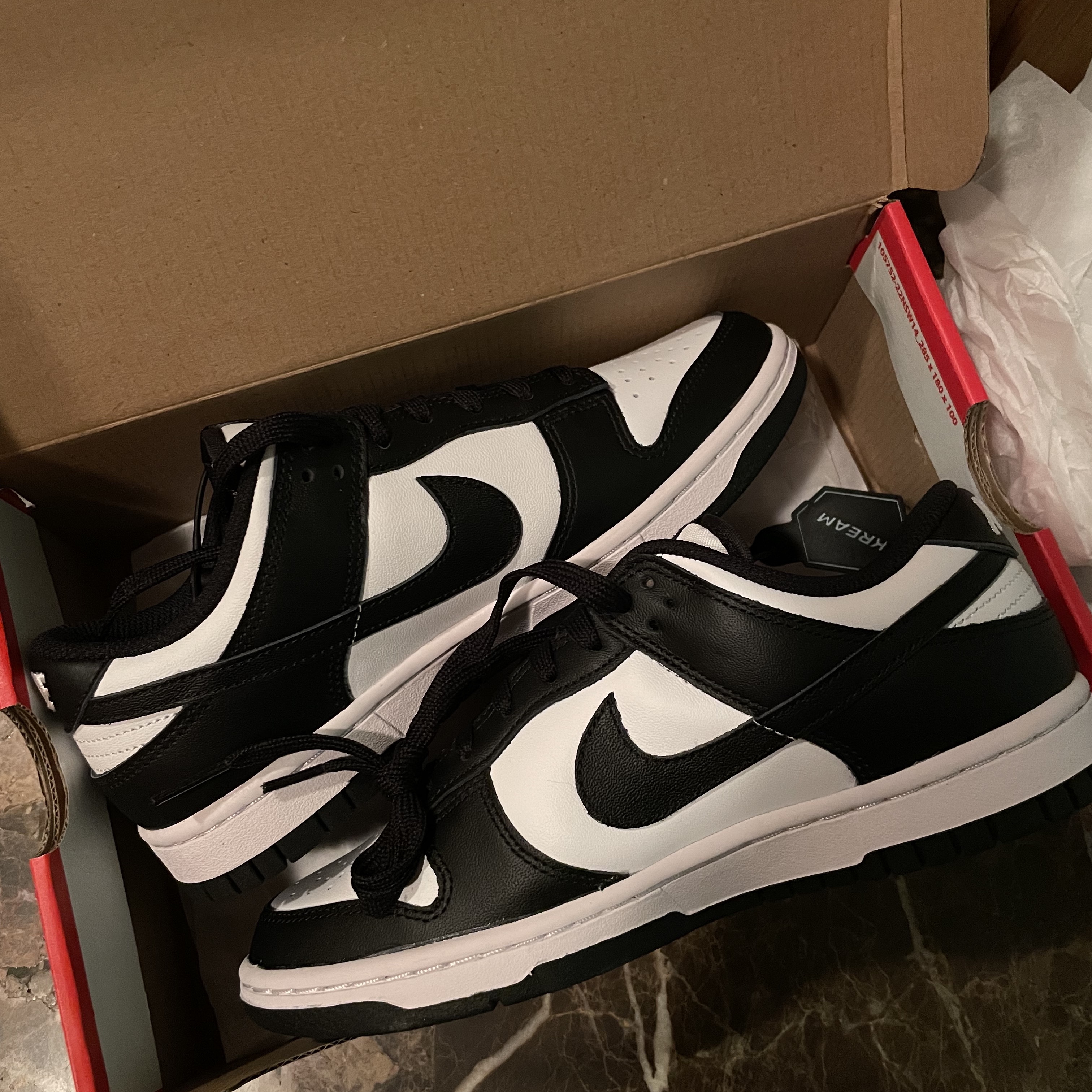 (W) Nike Dunk Low Black 착용 스타일