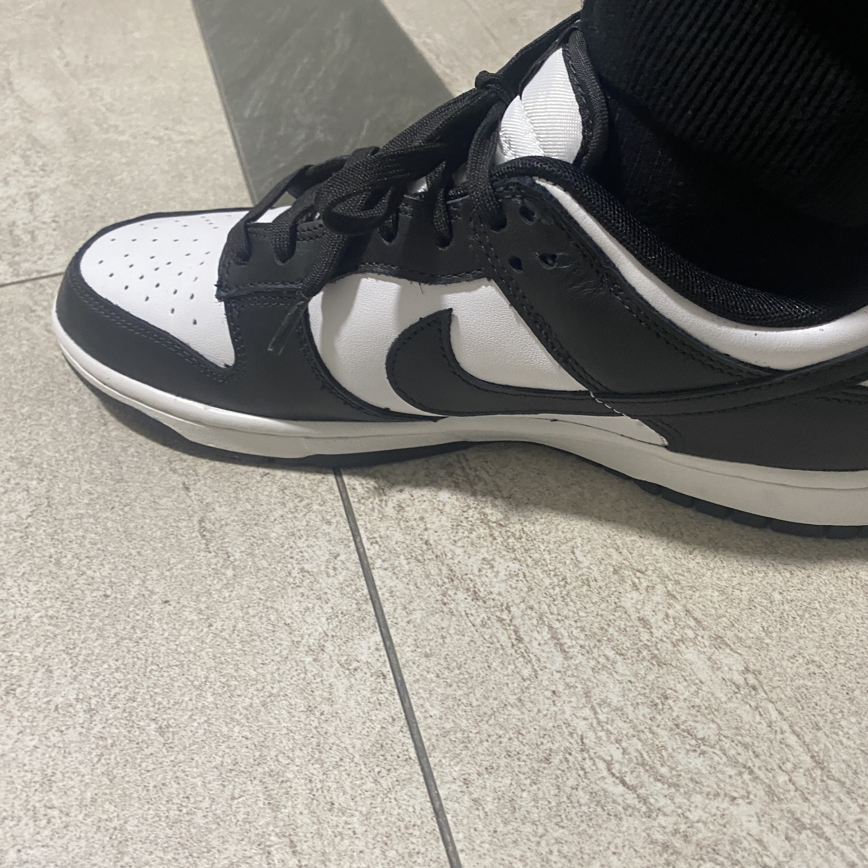 Nike Dunk Low Retro Black 착용 스타일