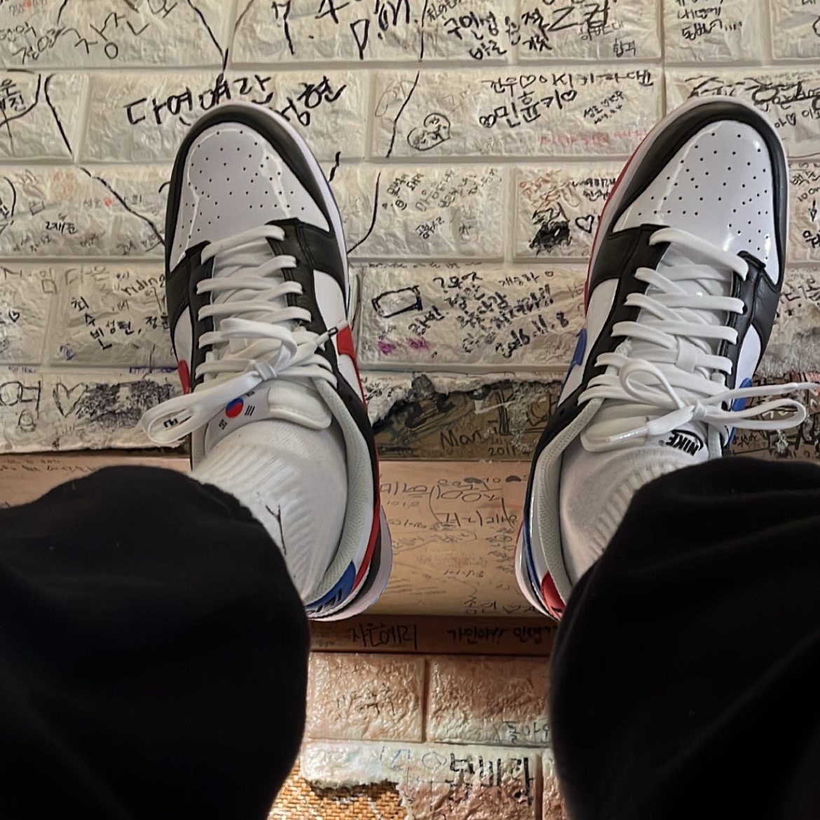 Nike Dunk Low SE Seoul 착용 스타일
