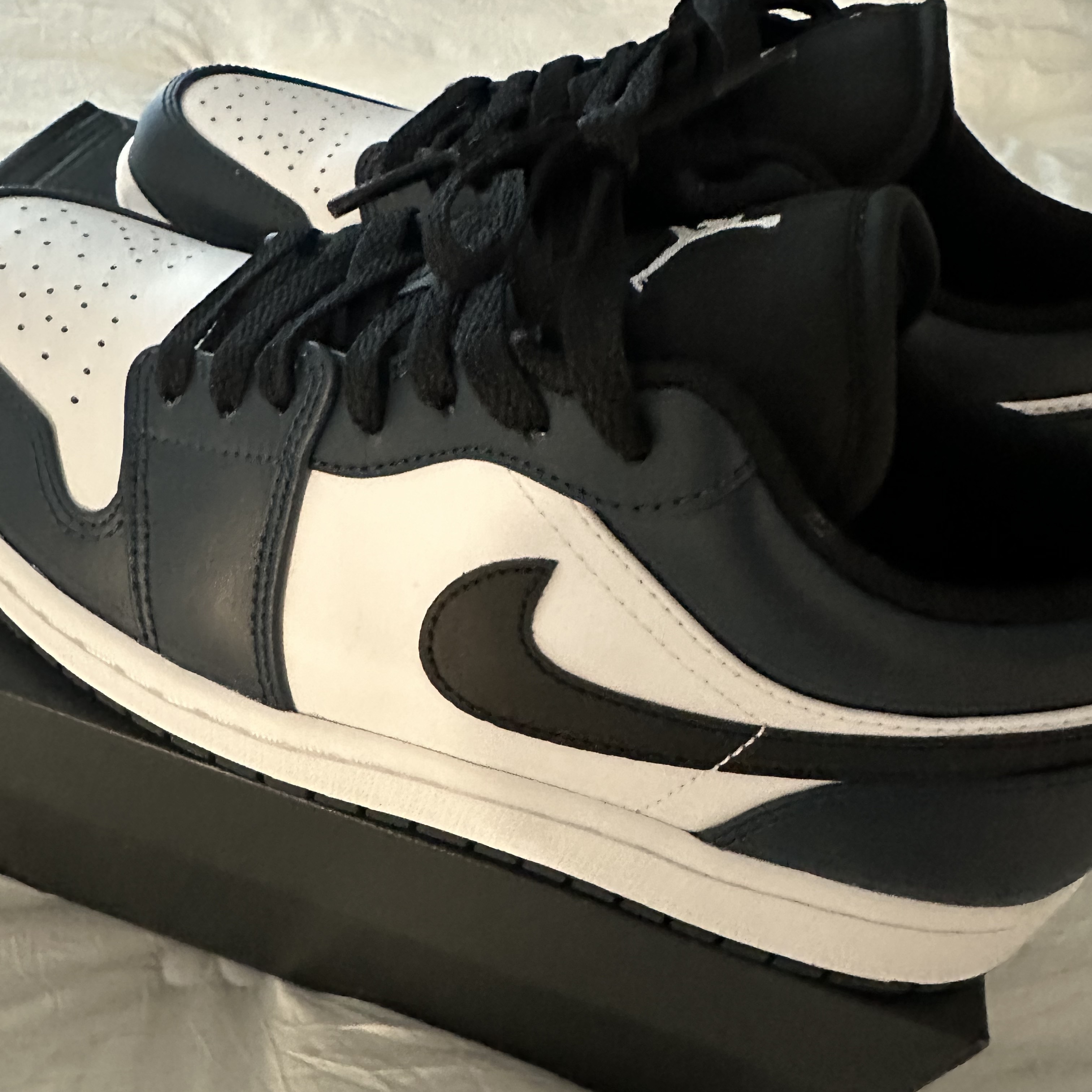 Jordan 1 Low Dark Teal 착용 스타일 - 1