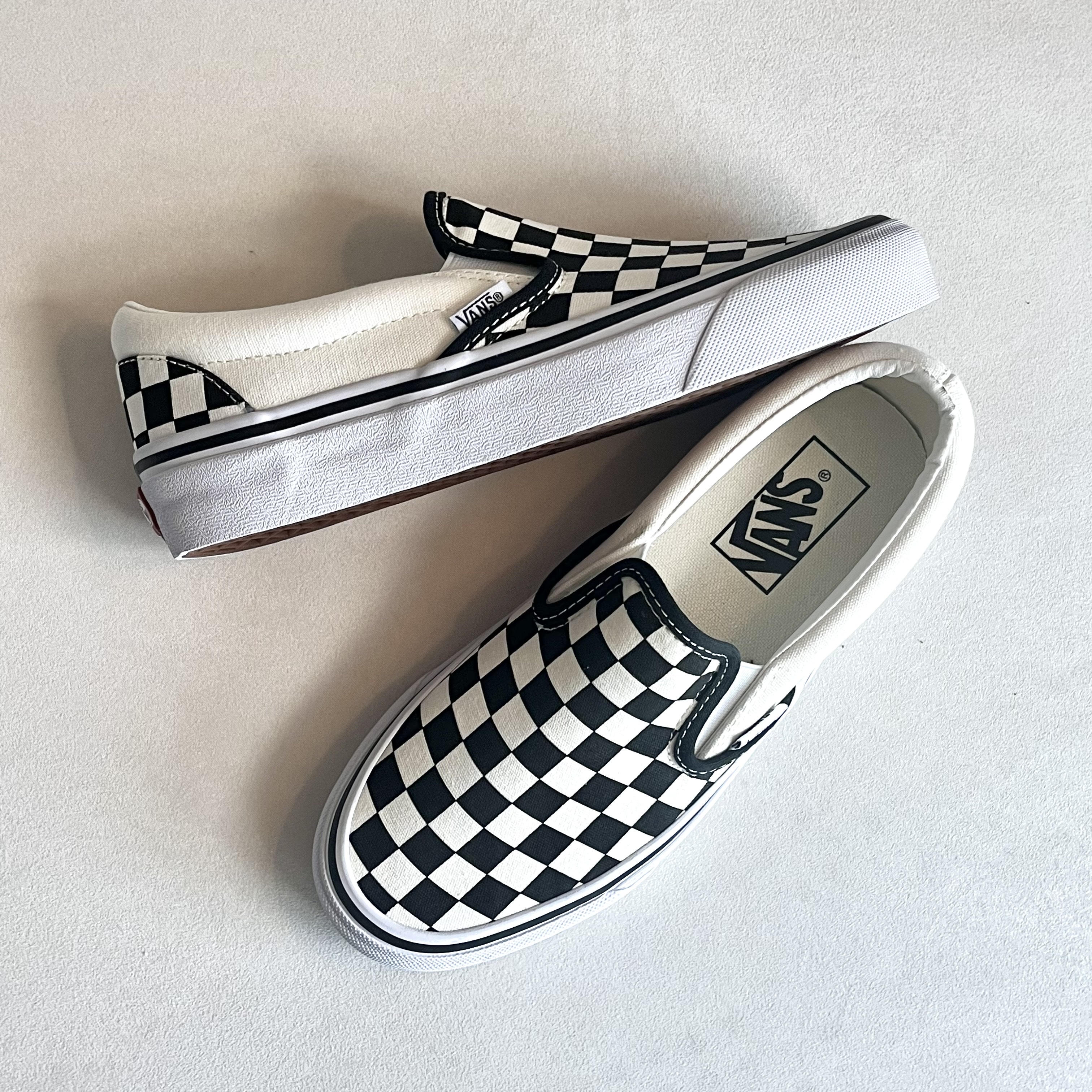 Vans Slip-On Checkerboard 착용 스타일