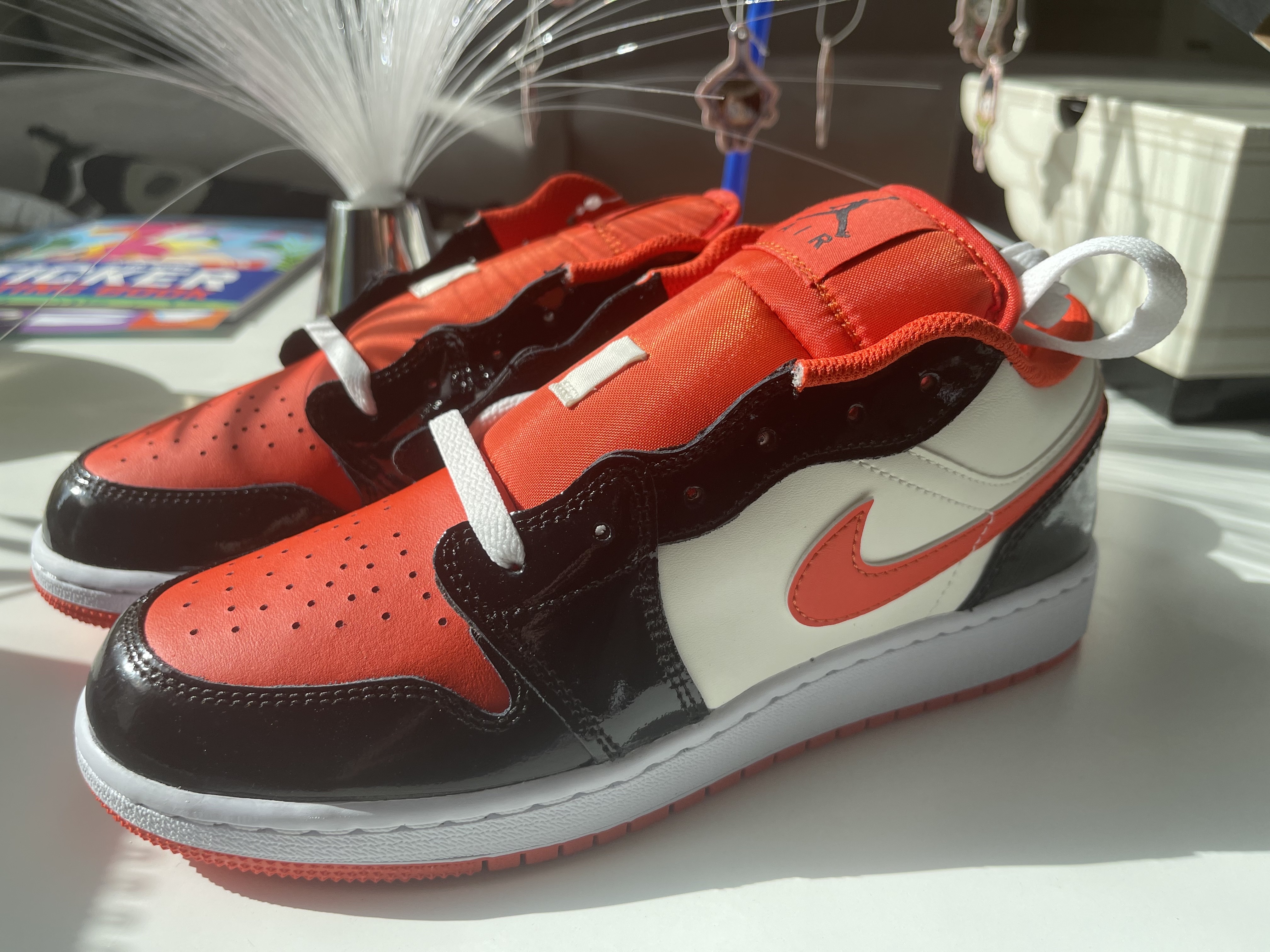 (GS) Jordan 1 Low SE Team Orange Black 착용 스타일 - 2