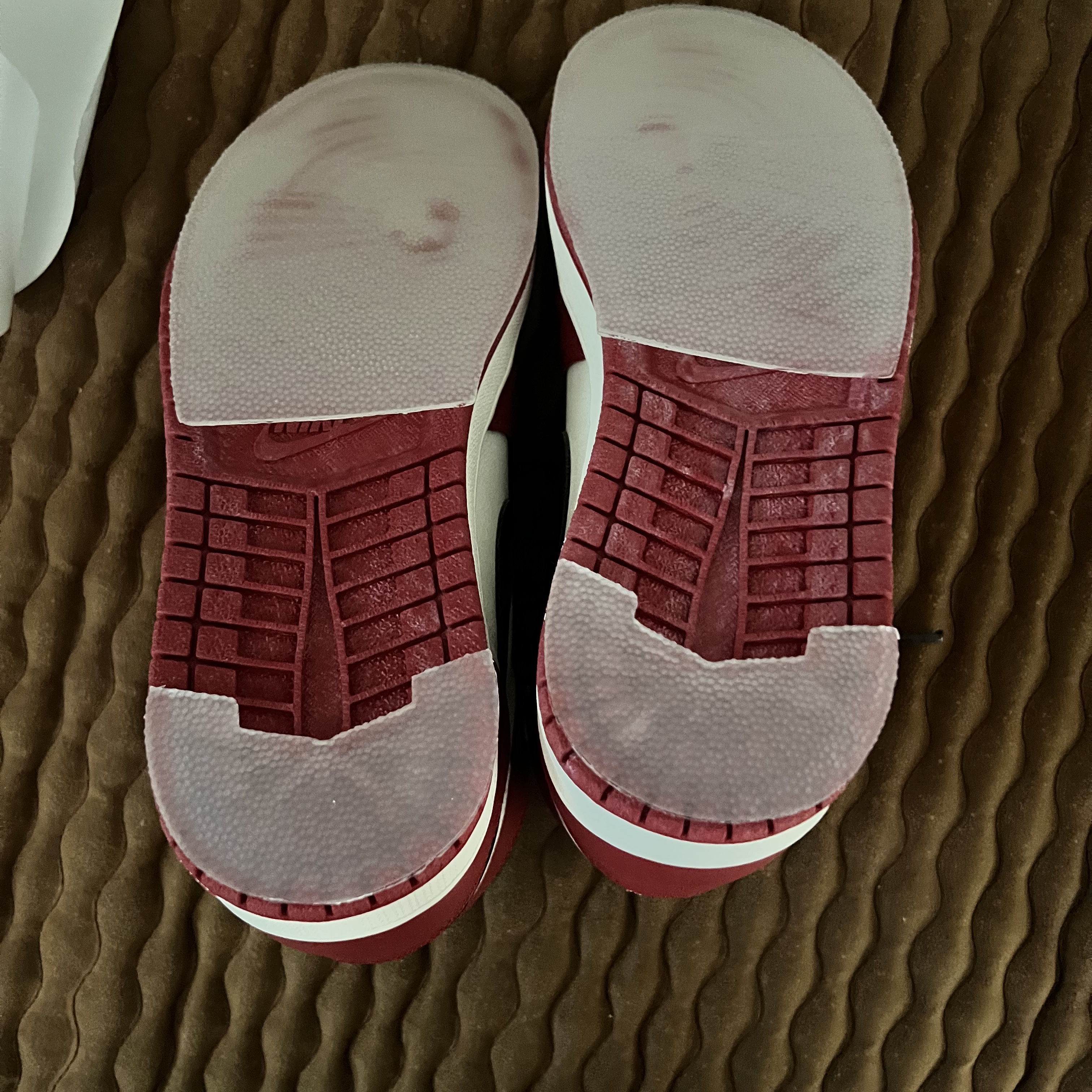 Jordan 1 Retro High OG Chicago 2022 착용 스타일 - 5