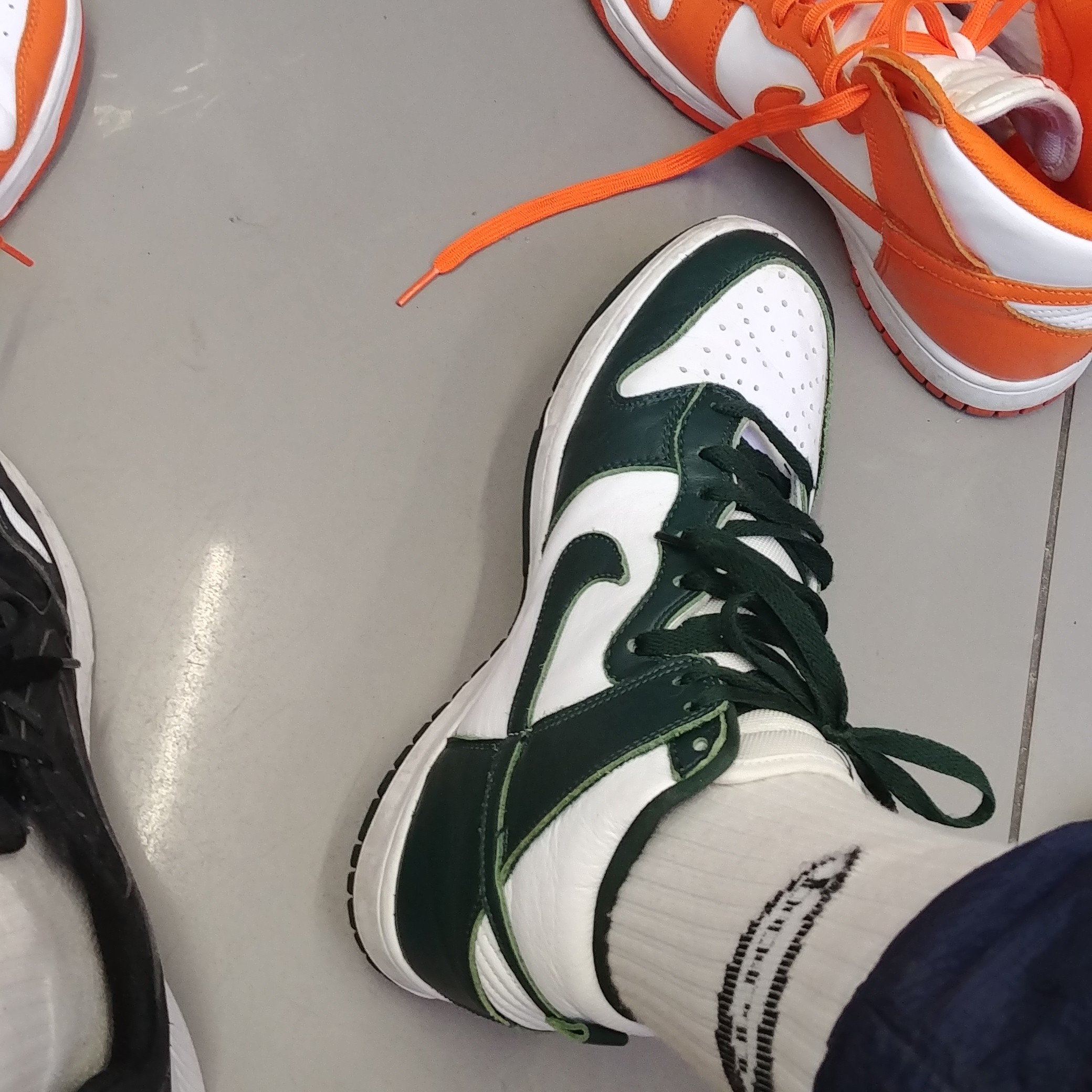 Nike Dunk High Retro Noble Green 착용 스타일