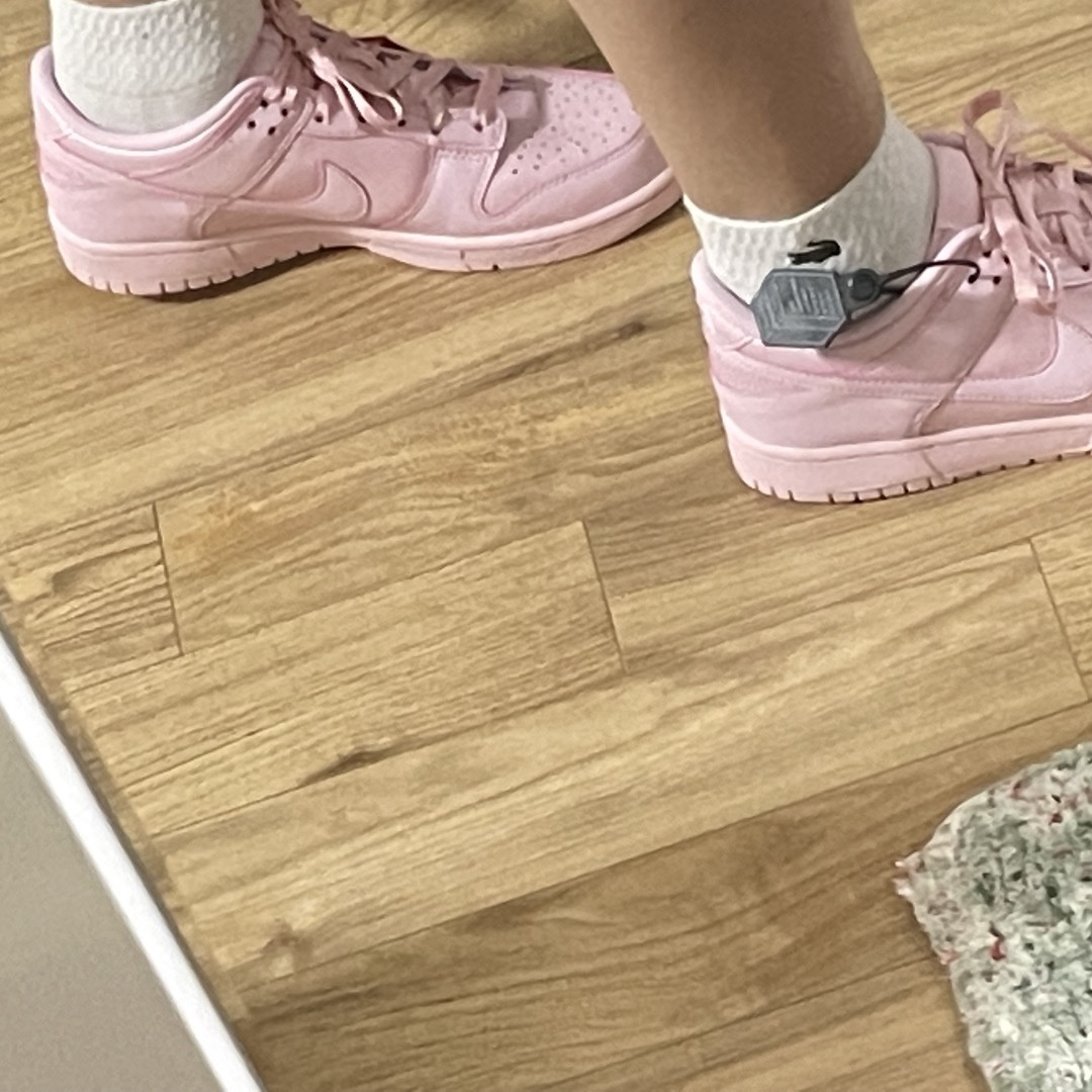 (GS) Nike Dunk Low SE Prism Pink 착용 스타일 - 3