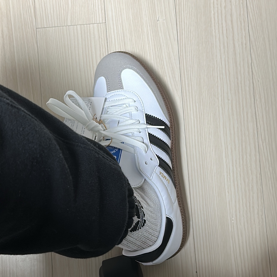 Adidas Samba Vegan White Black 착용 스타일
