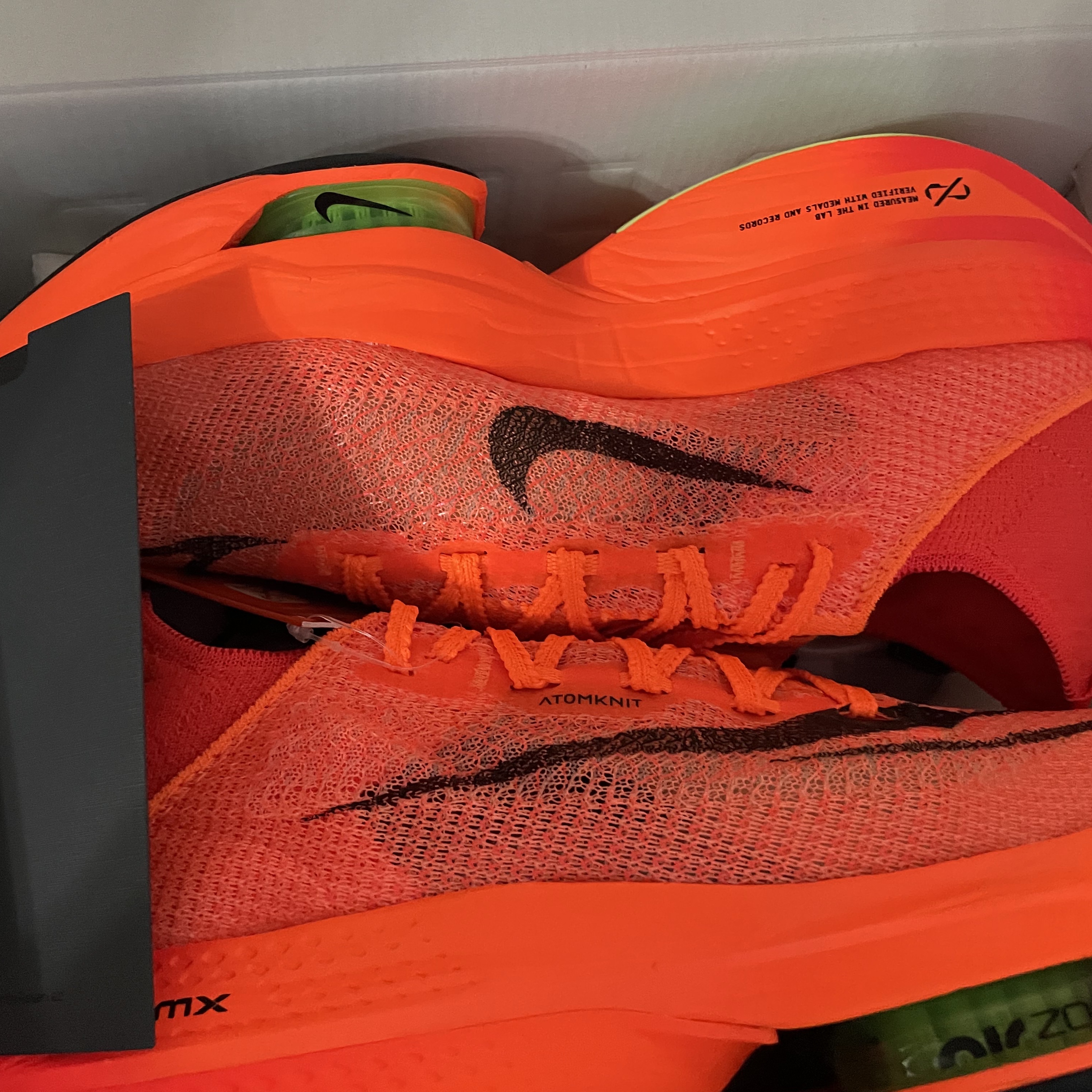 Nike Air Zoom Alphafly Next% 2 Total Orange 착용 스타일