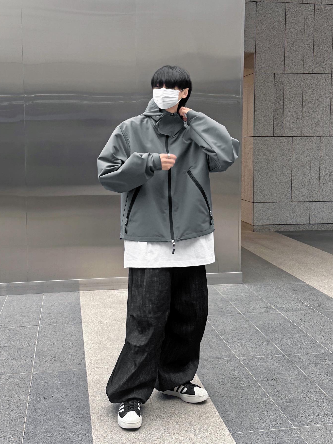 Y-3 Yohji Star Black White 착용 스타일 - 5