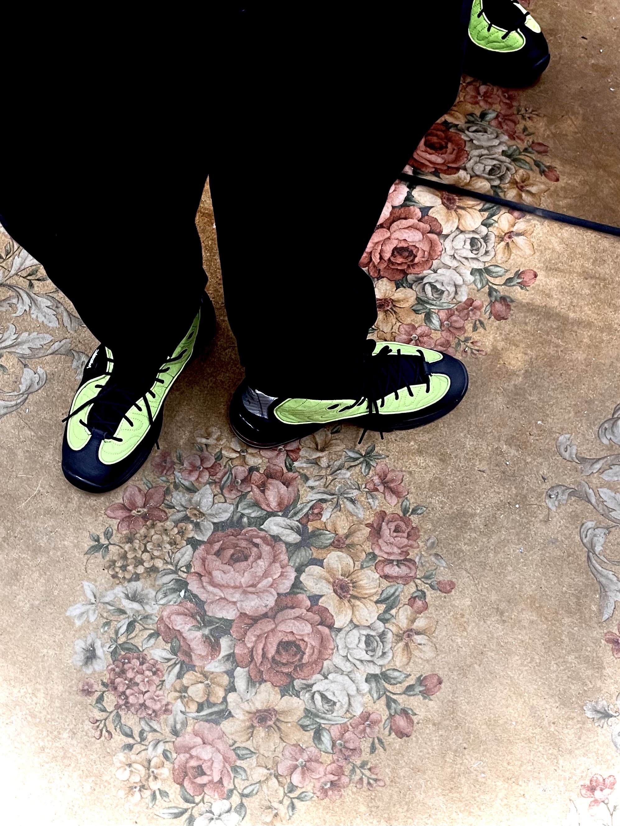 Nike x Stussy Air Penny II Vivid Green and Black 착용 스타일 - 2