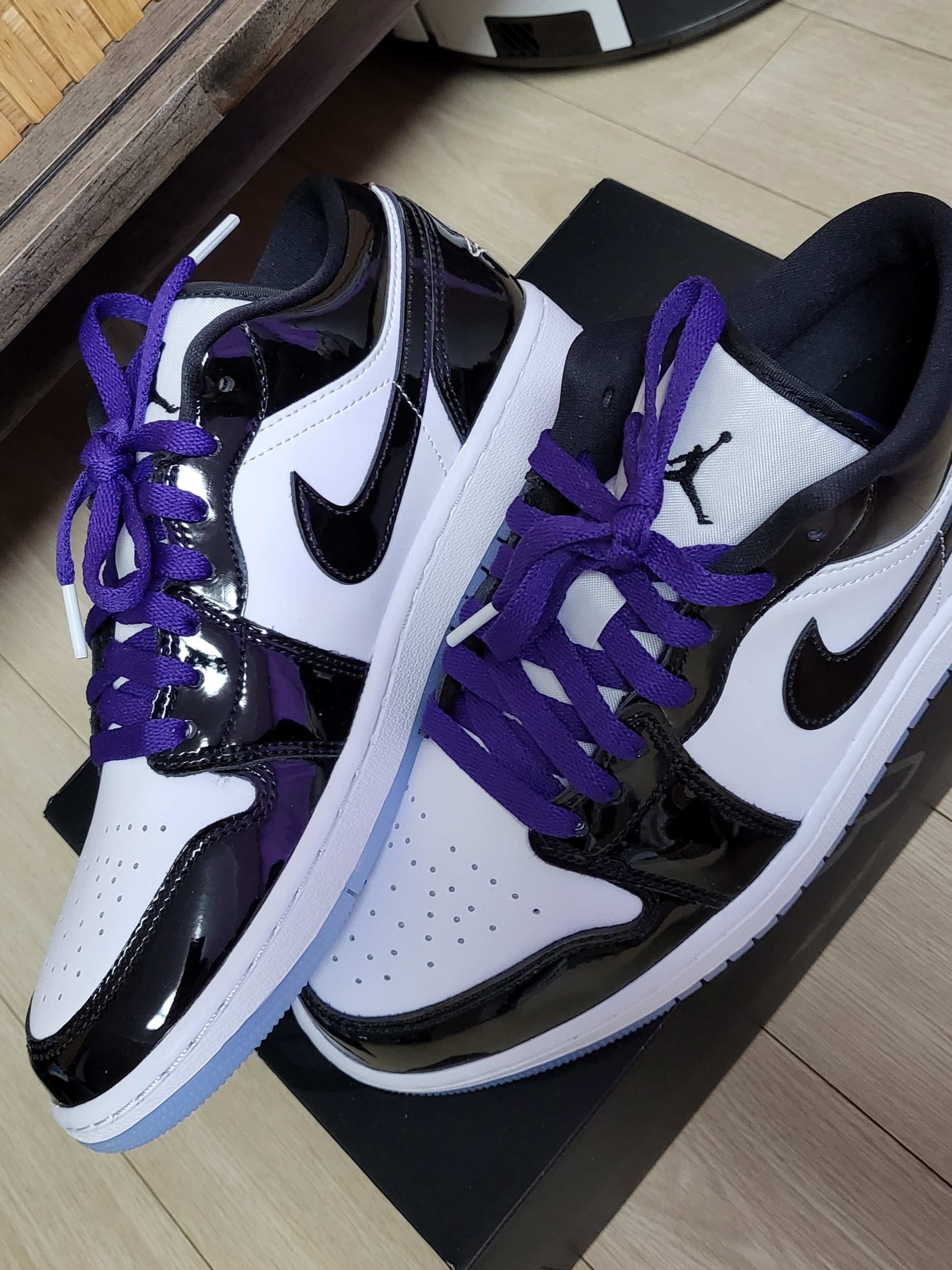 Jordan 1 Low SE Concord 착용 스타일 - 1