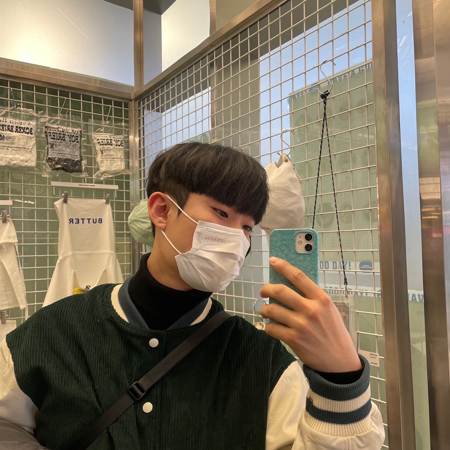 Stone Island 527C4 Light Pure Wool Turtleneck Knit Navy Blue - 21FW 착용 스타일