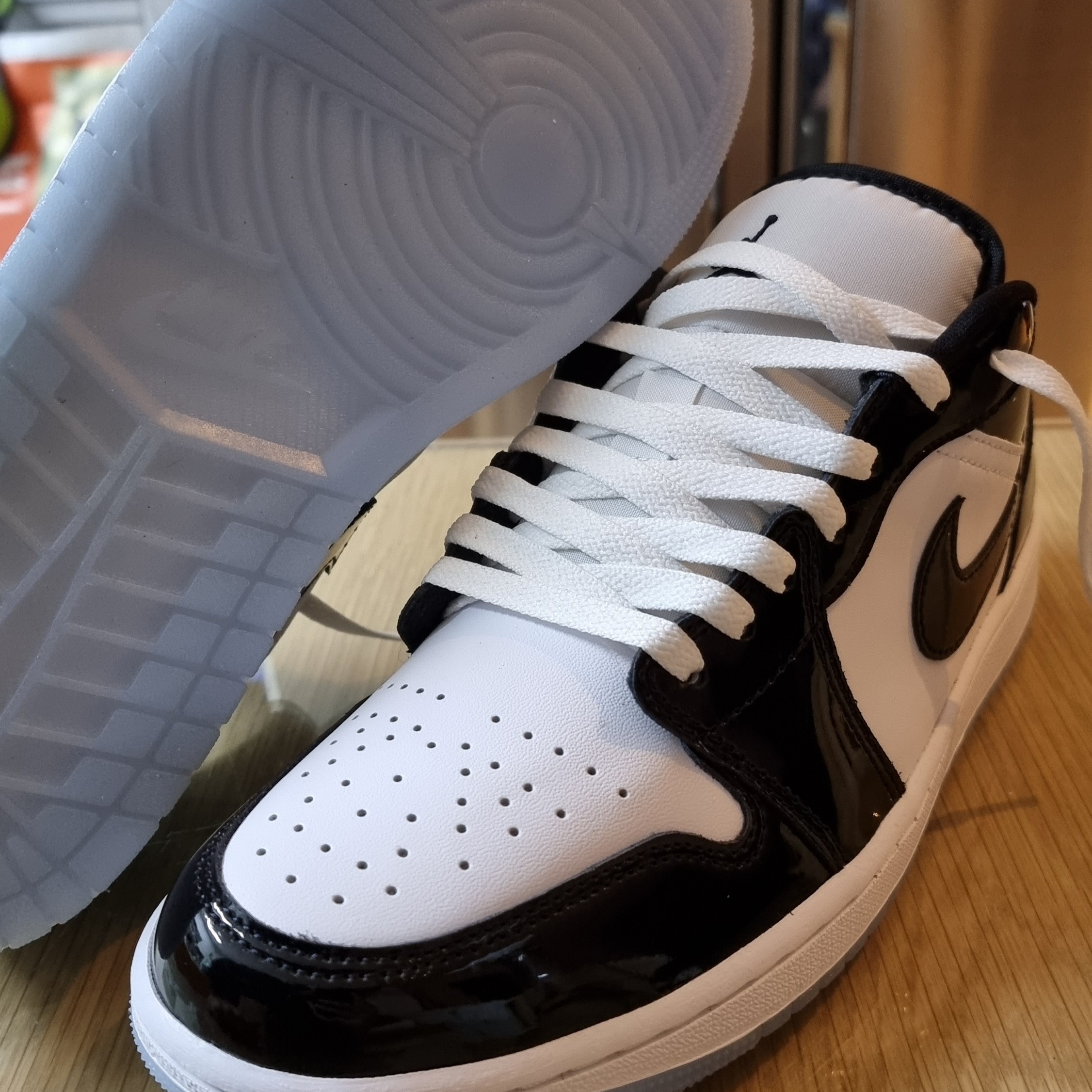 Jordan 1 Low SE Concord 착용 스타일 - 2
