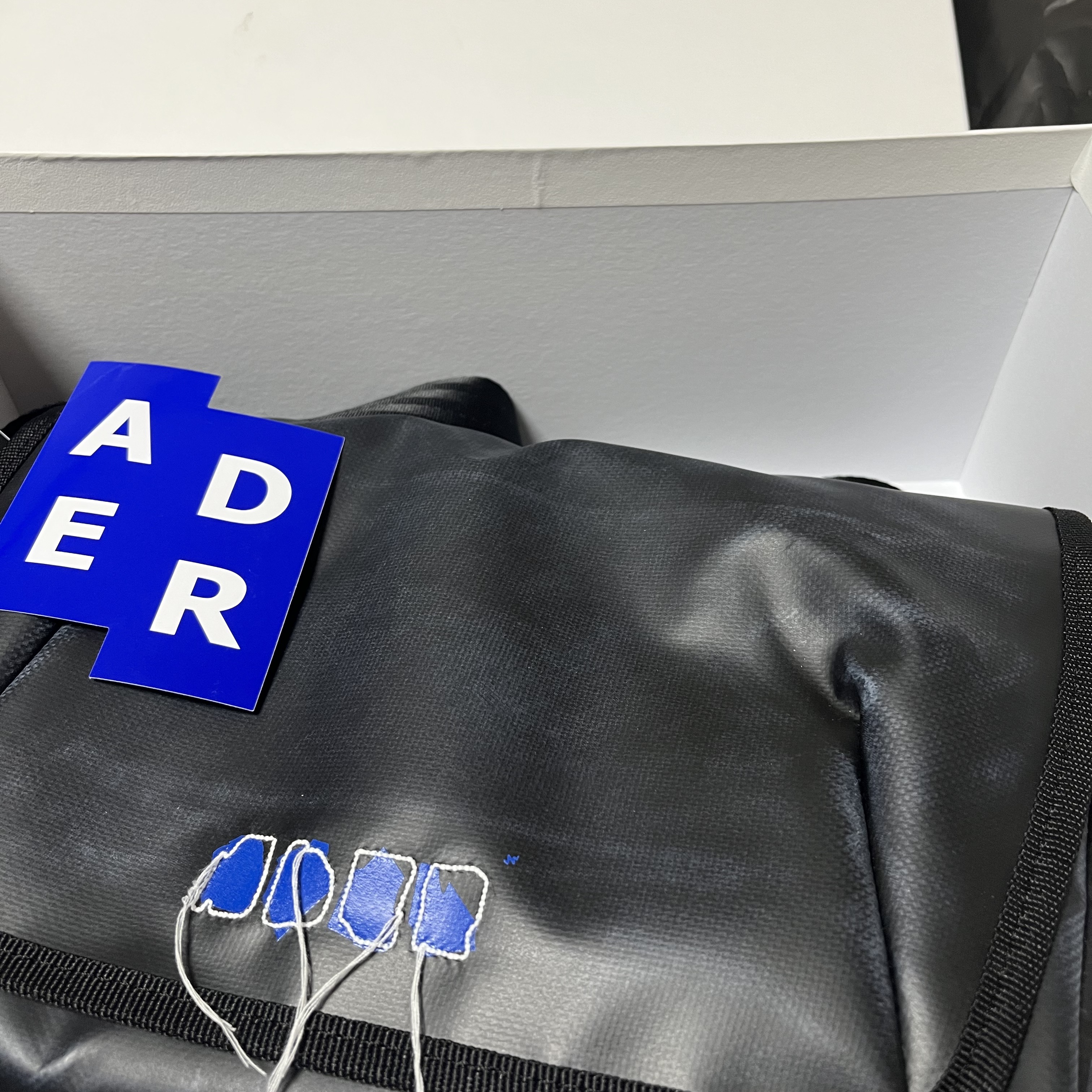Ader Error Trace Admore Crossbody Bag Black 착용 스타일