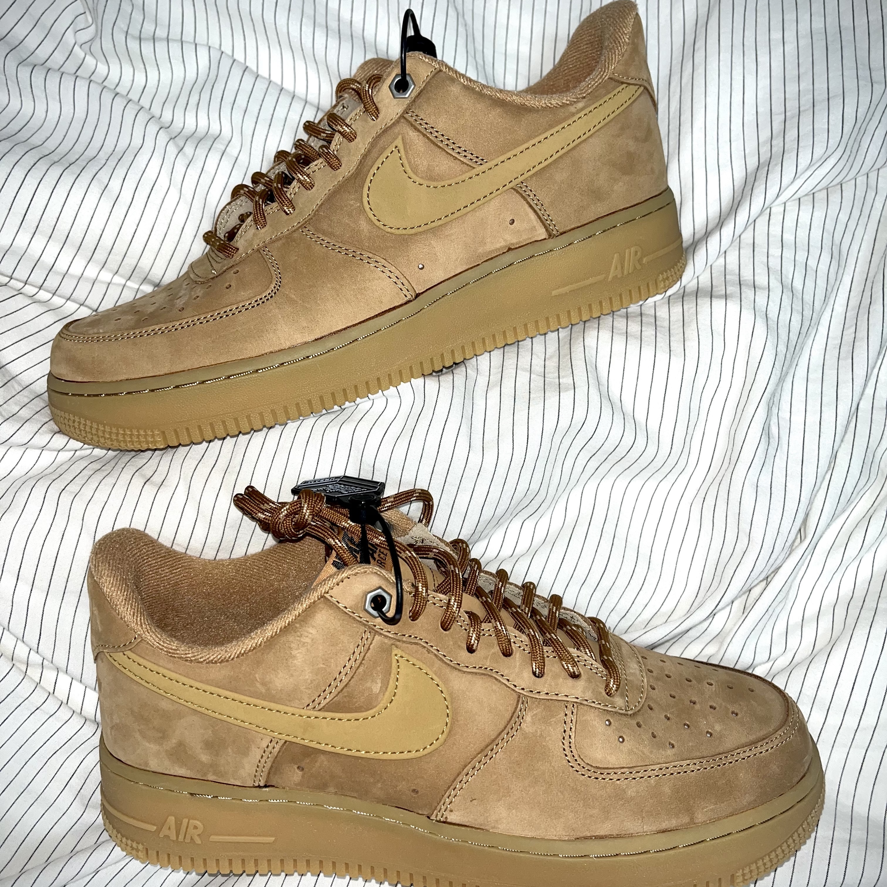 Nike Air Force 1 '07 WB Flax 착용 스타일