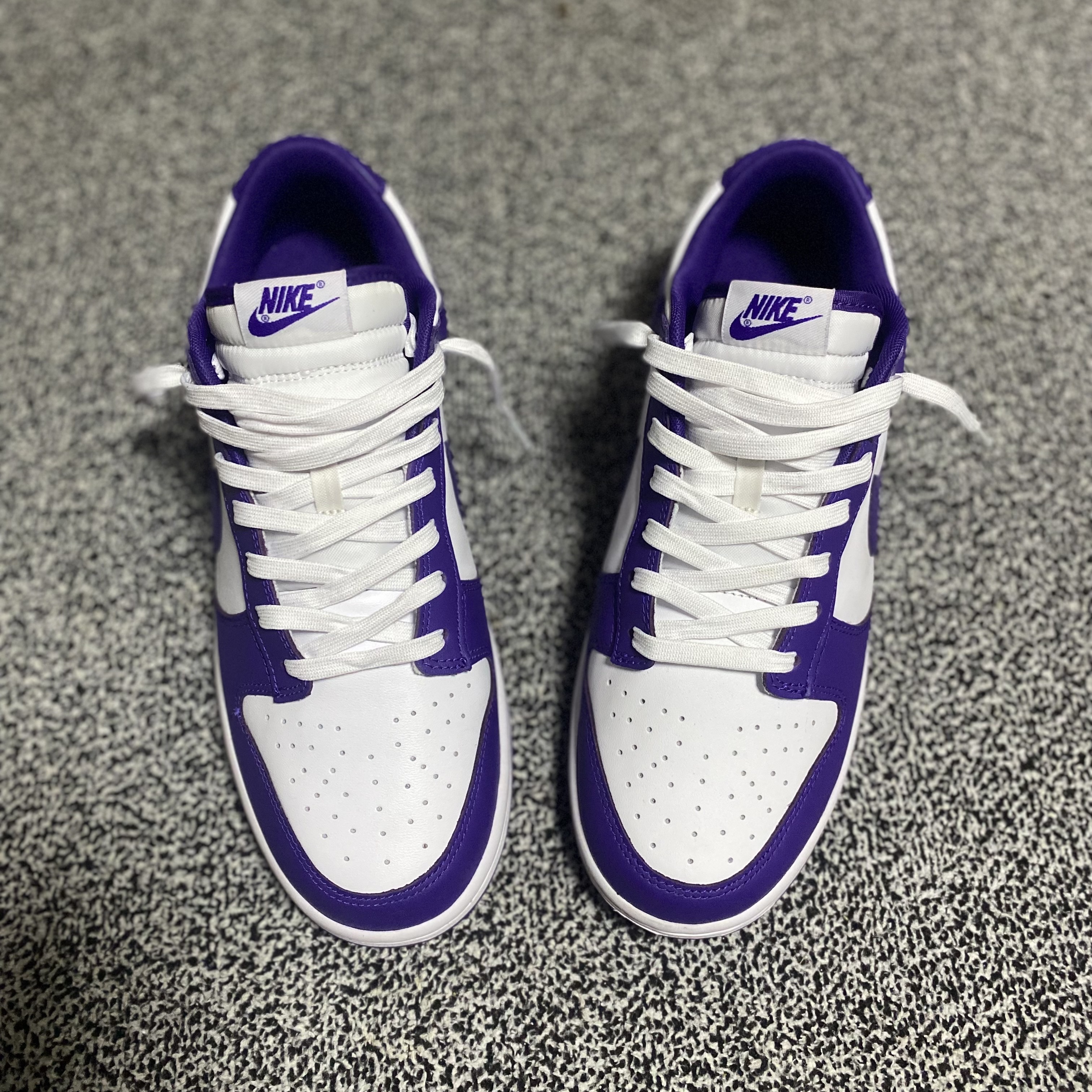 Nike Dunk Low Retro Championship Court Purple 착용 스타일