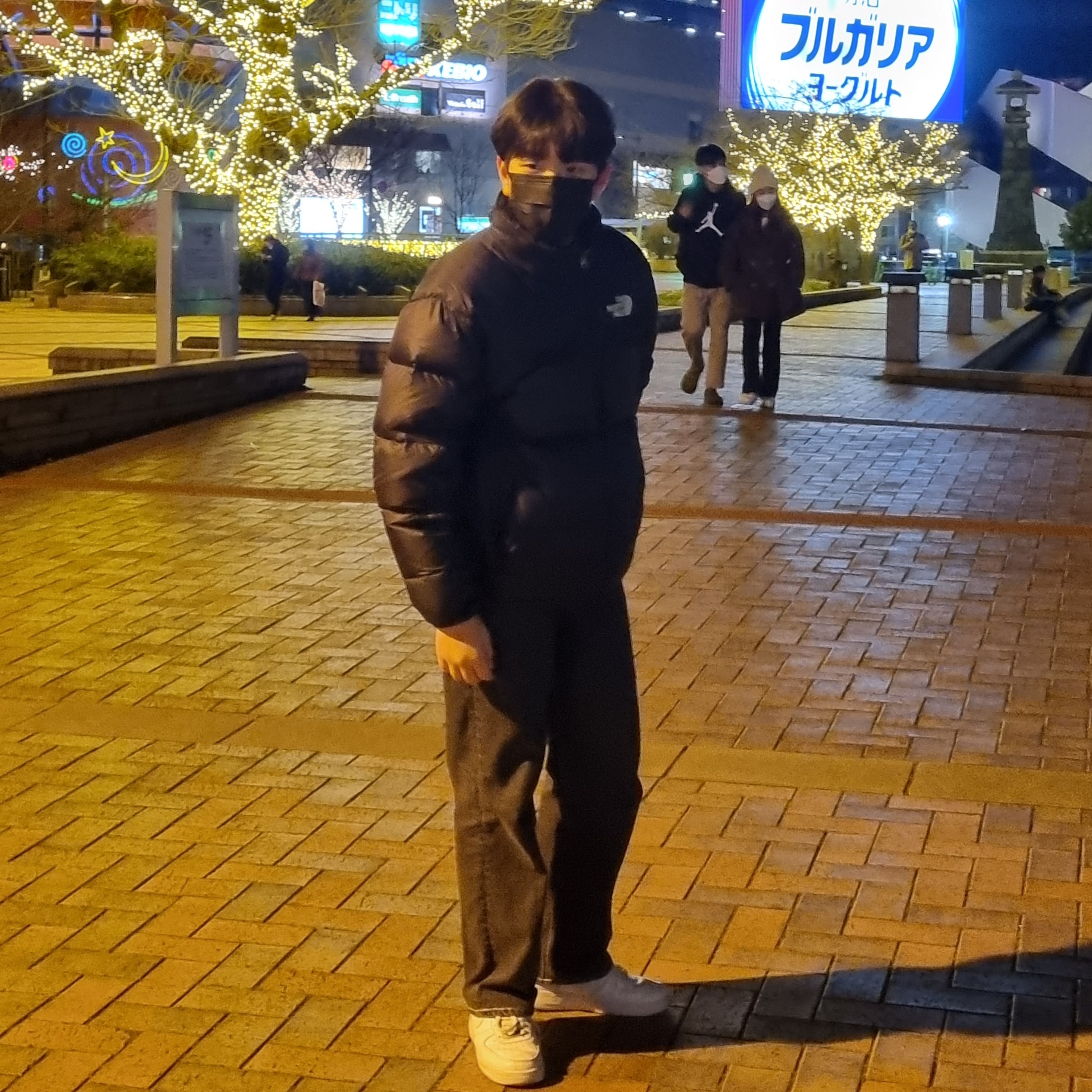 The North Face 1996 Eco Nuptse Jacket Black, Nike Air Force 1 '07 Low White 착용 스타일