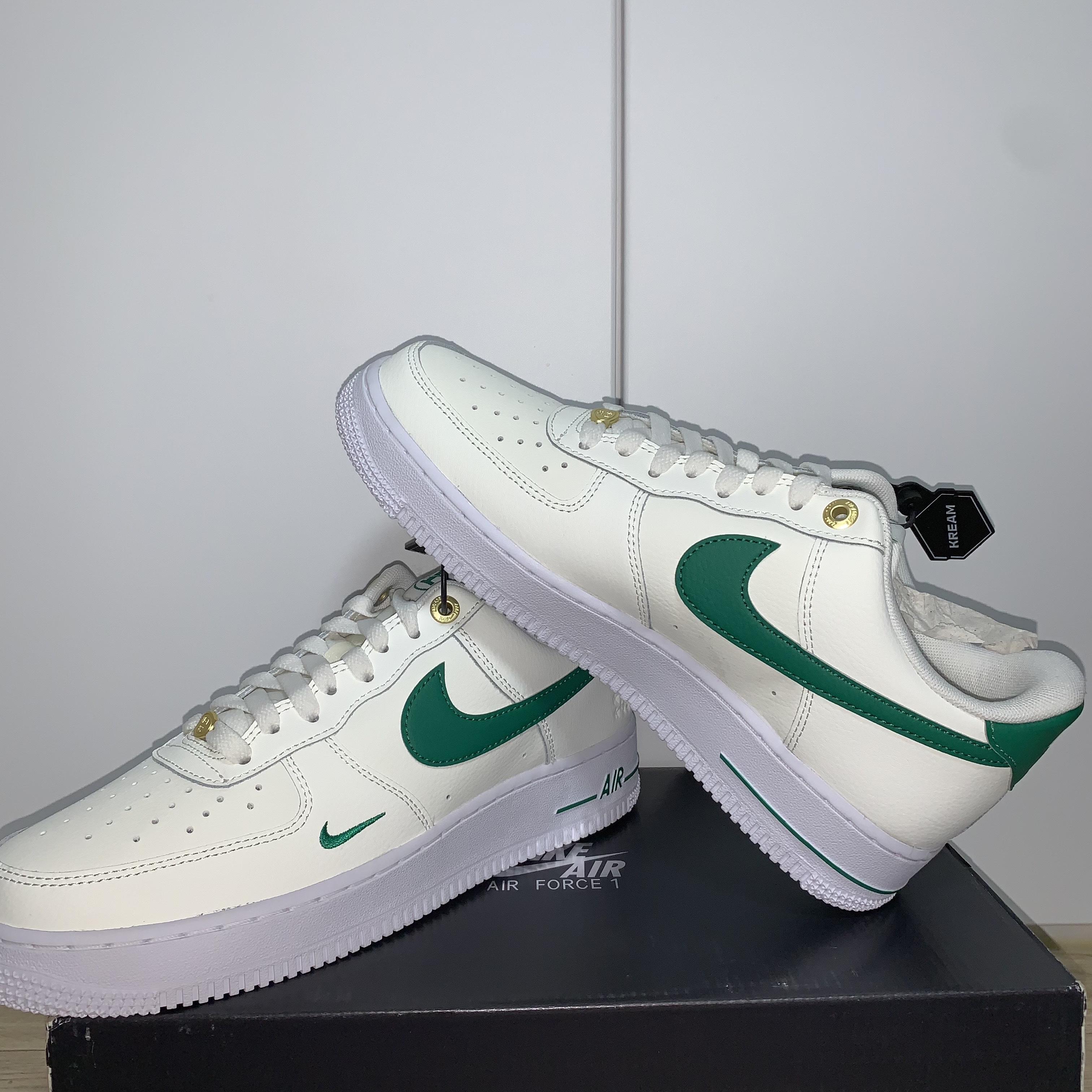 Nike Air Force 1 '07 LV8 40th Anniversary Join Forces Sail Malachite 착용 스타일 - 1