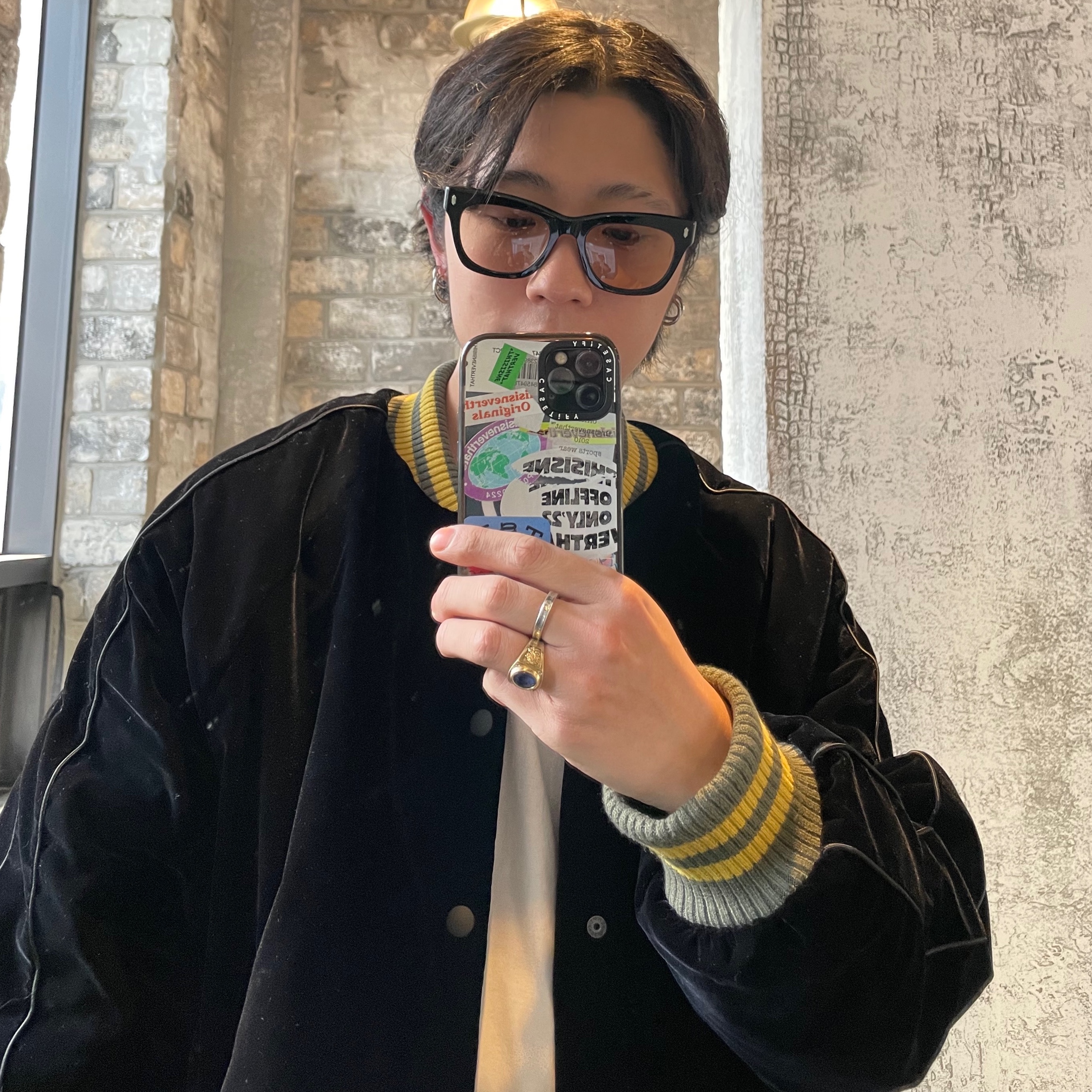 Timberland x Comme des Garcons Shirt x Supreme 6 Inch Boot Wheat - Medium, Casetify x Thisisneverthat iPhone Sticker Magsafe Impact Case Clear Black 착용 스타일 - 2