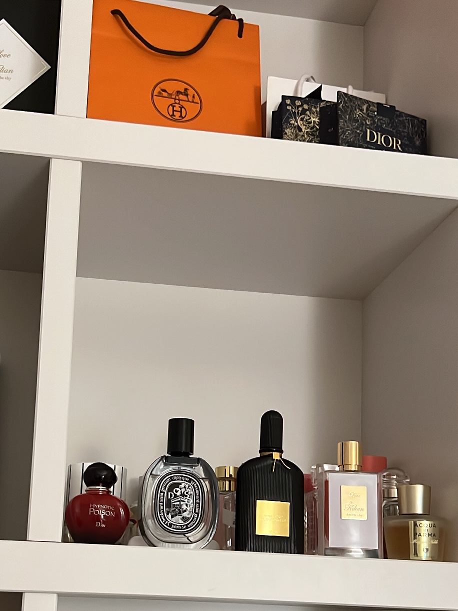 Diptyque Do Son Eau De Parfum 75ml, Kilian Love, Don't Be Shy 50ml 착용 스타일