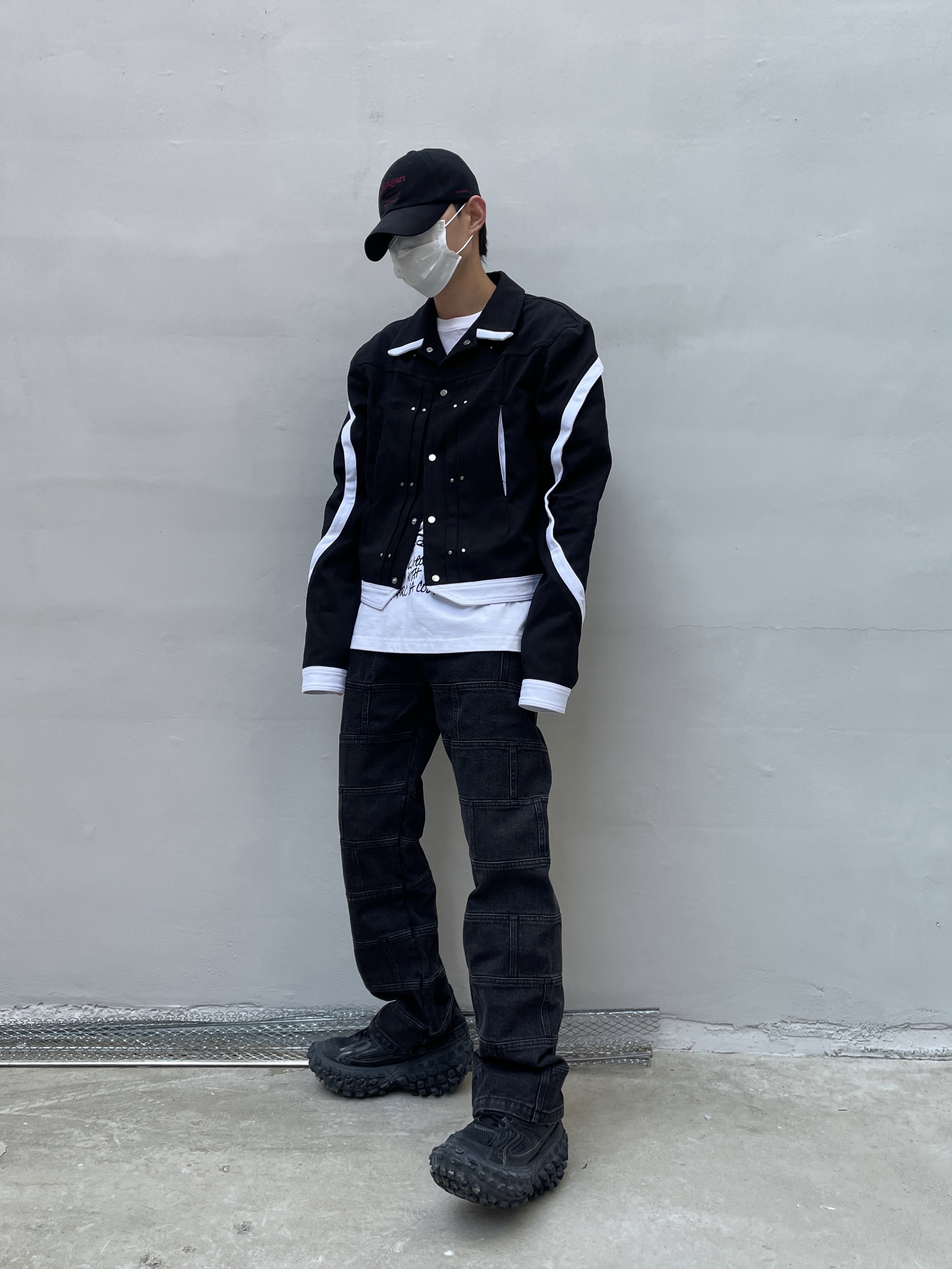 Balenciaga Defender Sneakers Black, Undermycar Stuttgart Vintage Washing Ball Cap Black Red - 22SS 착용 스타일 - 4
