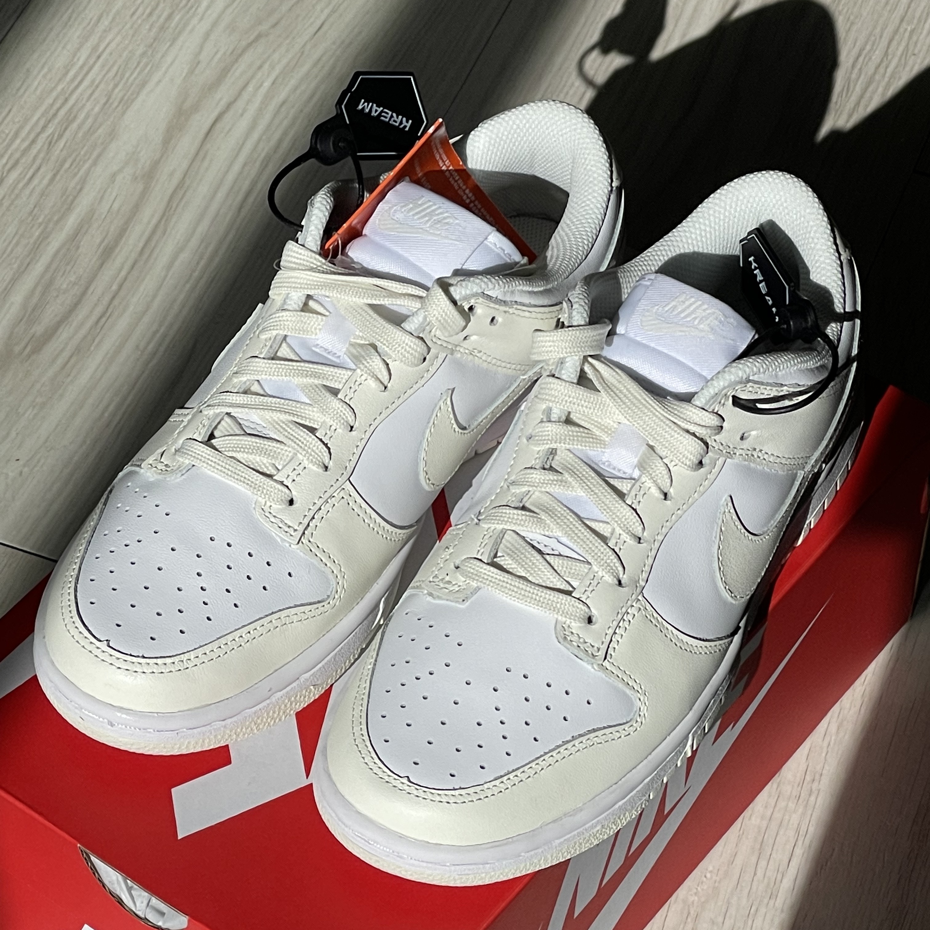 (W) Nike Dunk Low White and Sail 착용 스타일