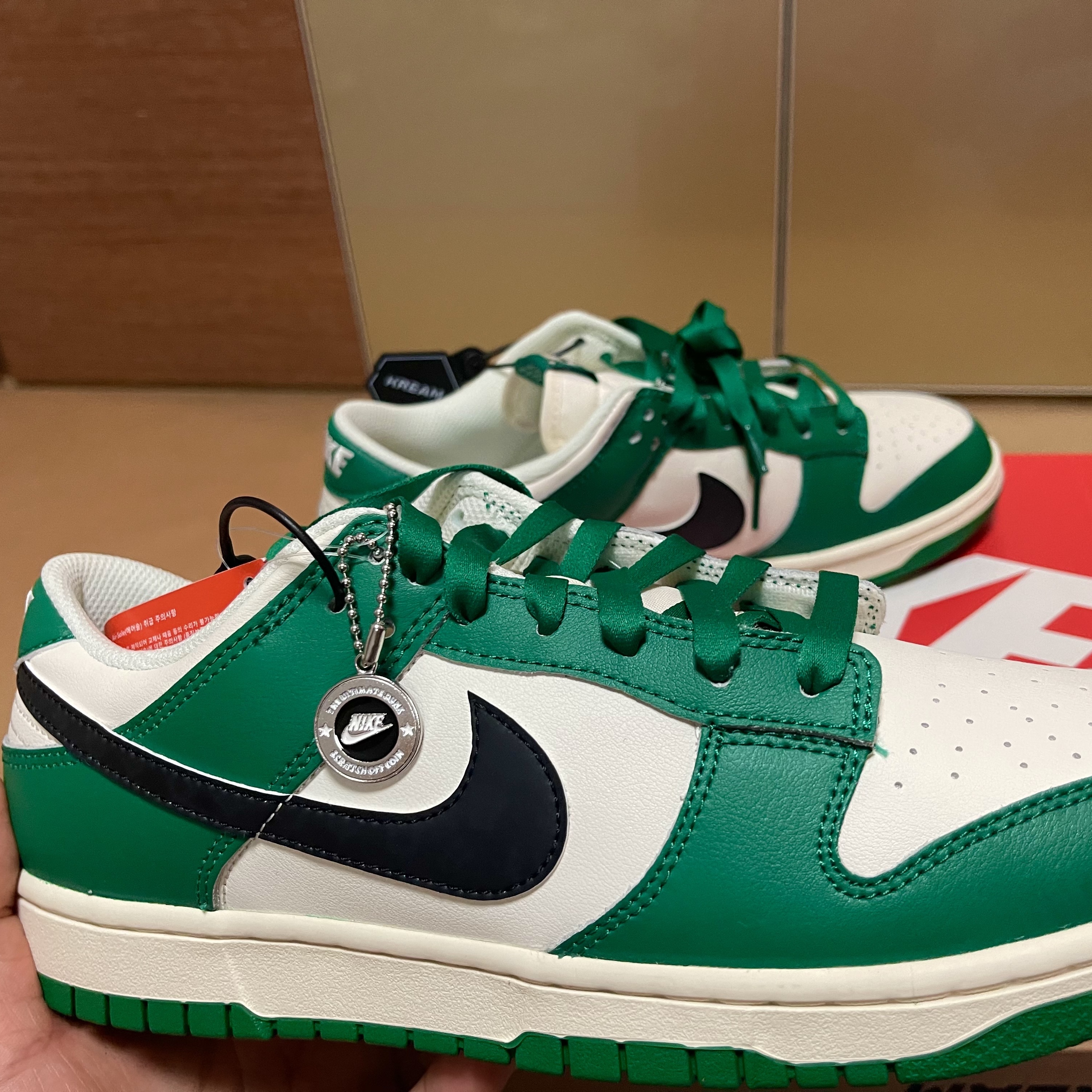 Nike Dunk Low Retro SE Jackpot Malachite 착용 스타일 - 1