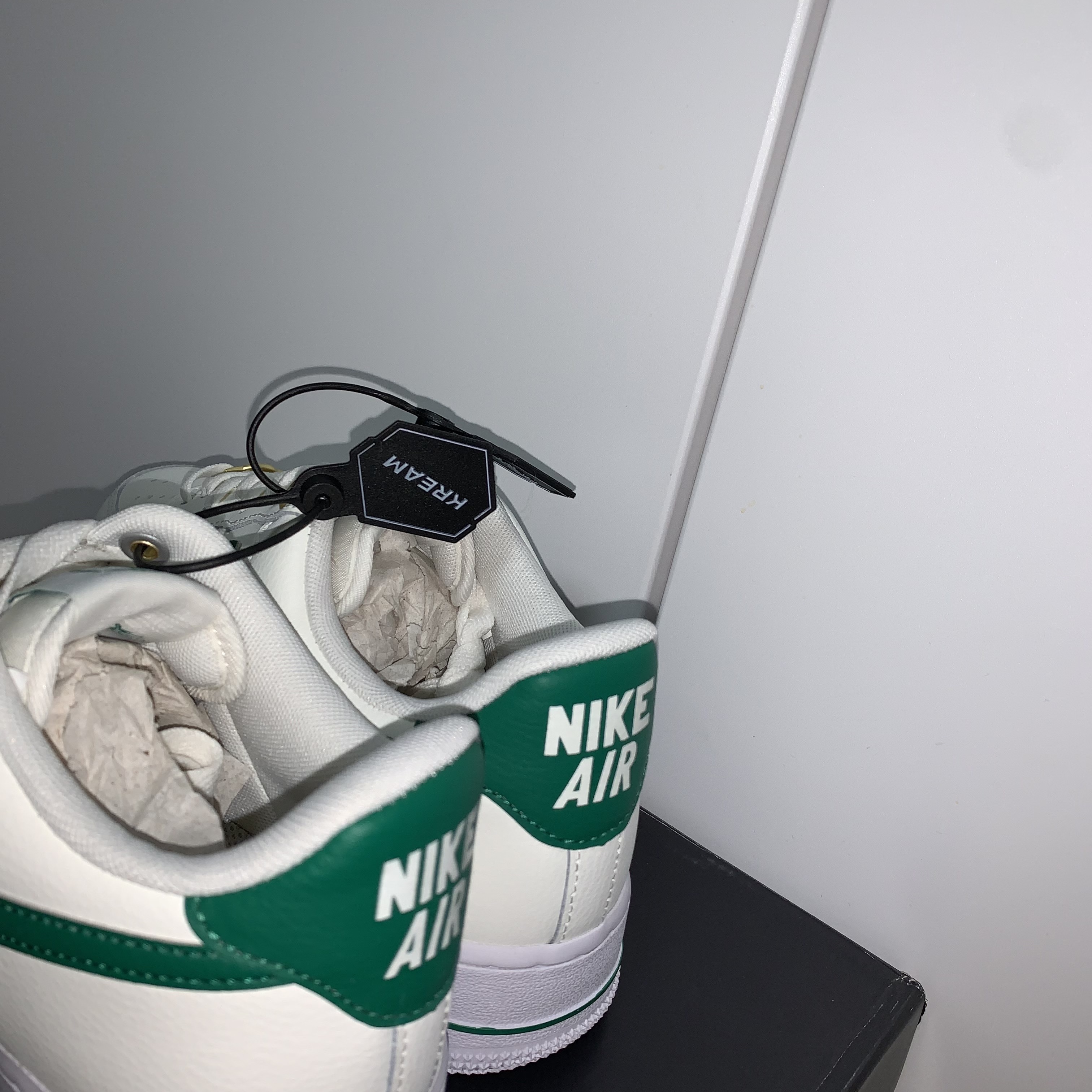 Nike Air Force 1 '07 LV8 40th Anniversary Join Forces Sail Malachite 착용 스타일 - 3