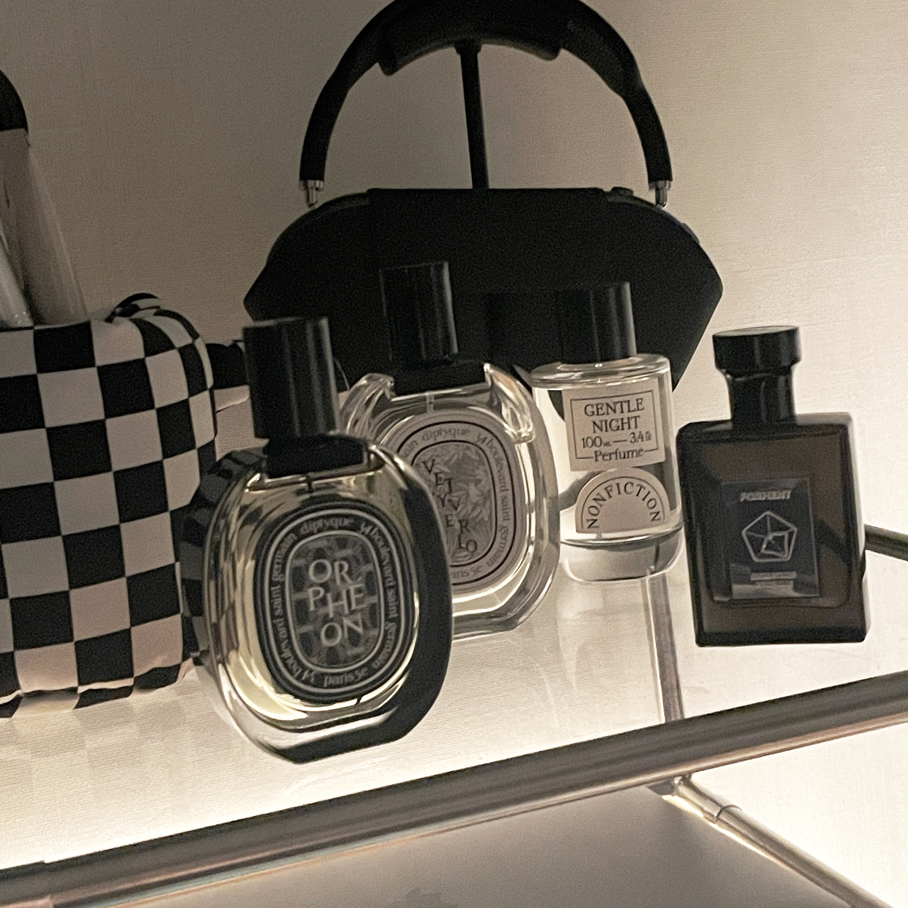 Diptyque Orpheon Eau De Parfum 75ml, Diptyque Vetyverio Eau De Toilette 100ml 착용 스타일