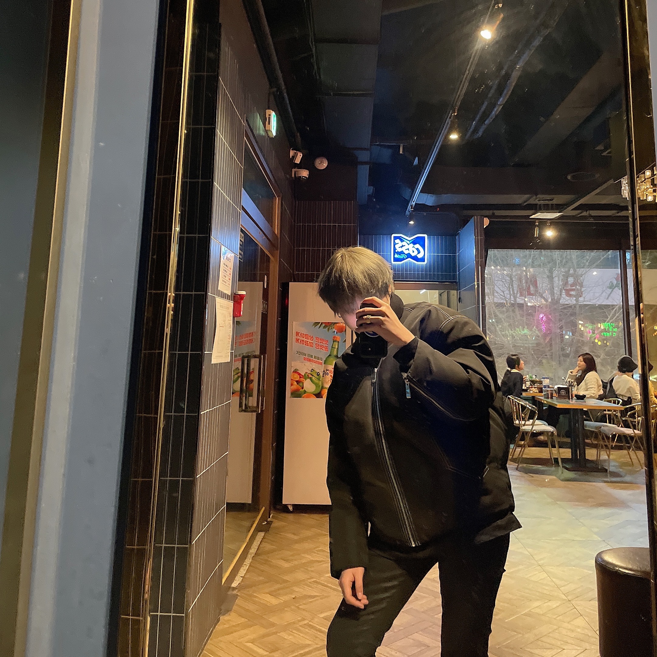 Zara x Ader Error Oversize Bomber Jacket Black 착용 스타일