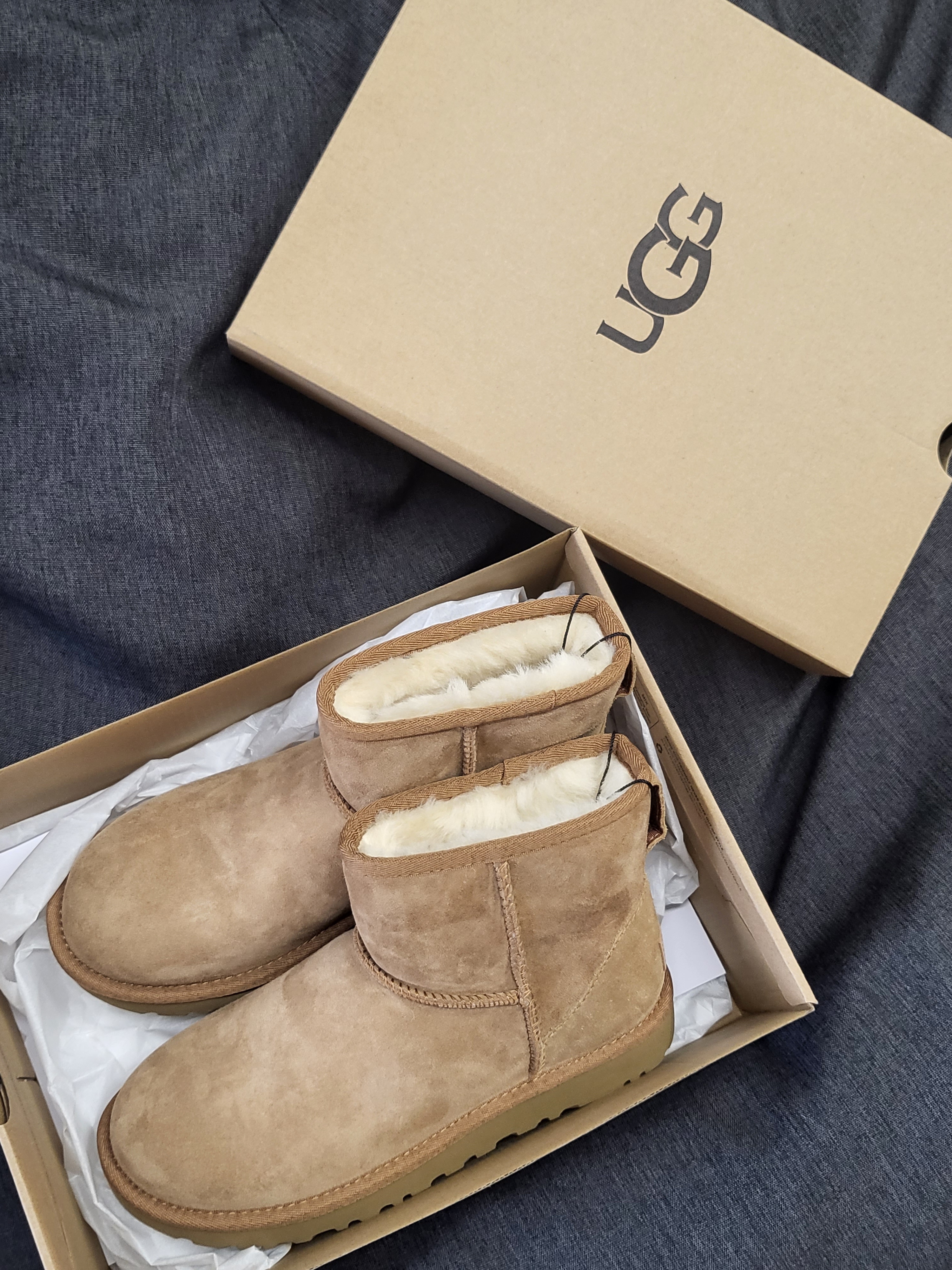 (W) UGG Classic Mini II Boots Chestnut 착용 스타일