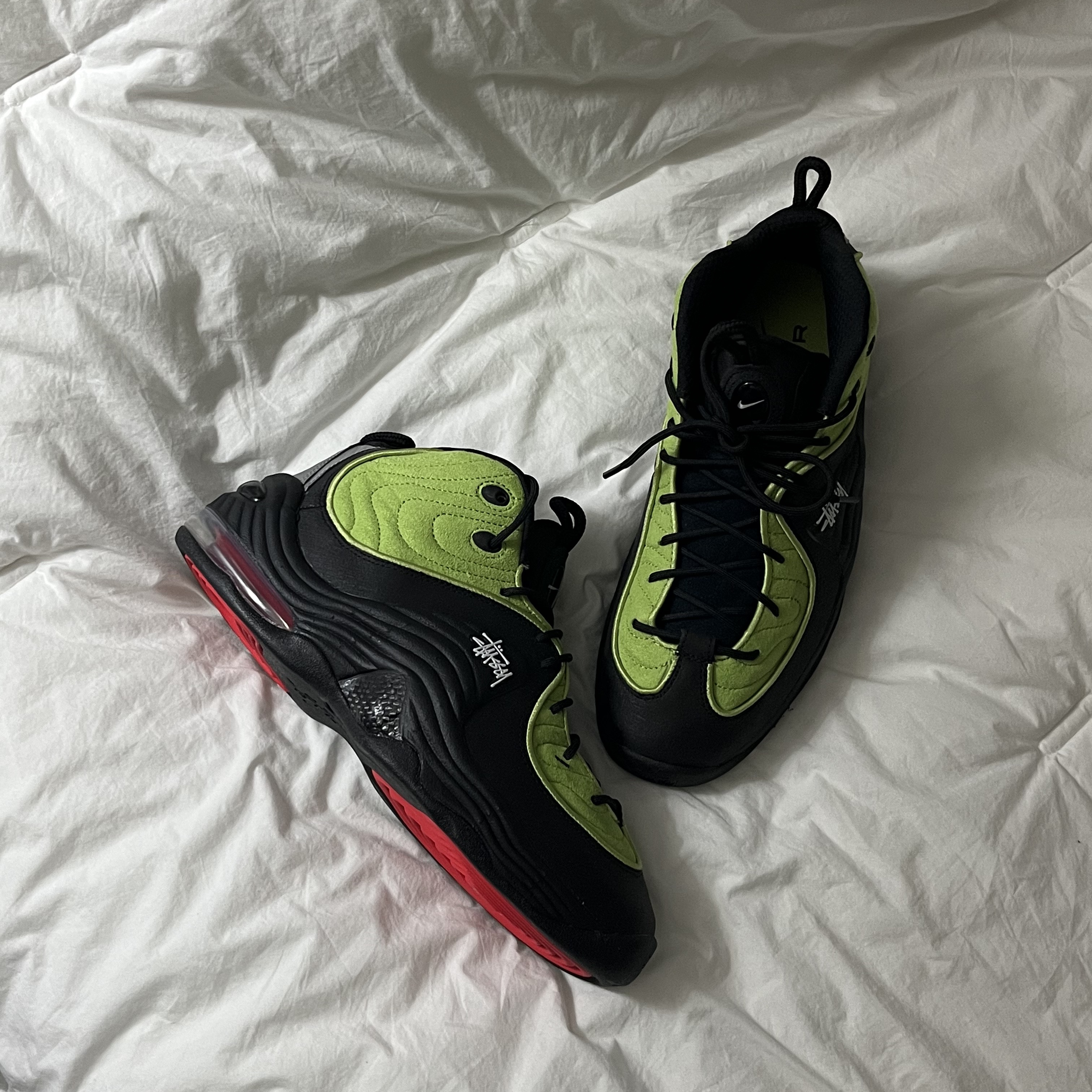 Nike x Stussy Air Penny II Vivid Green and Black 착용 스타일