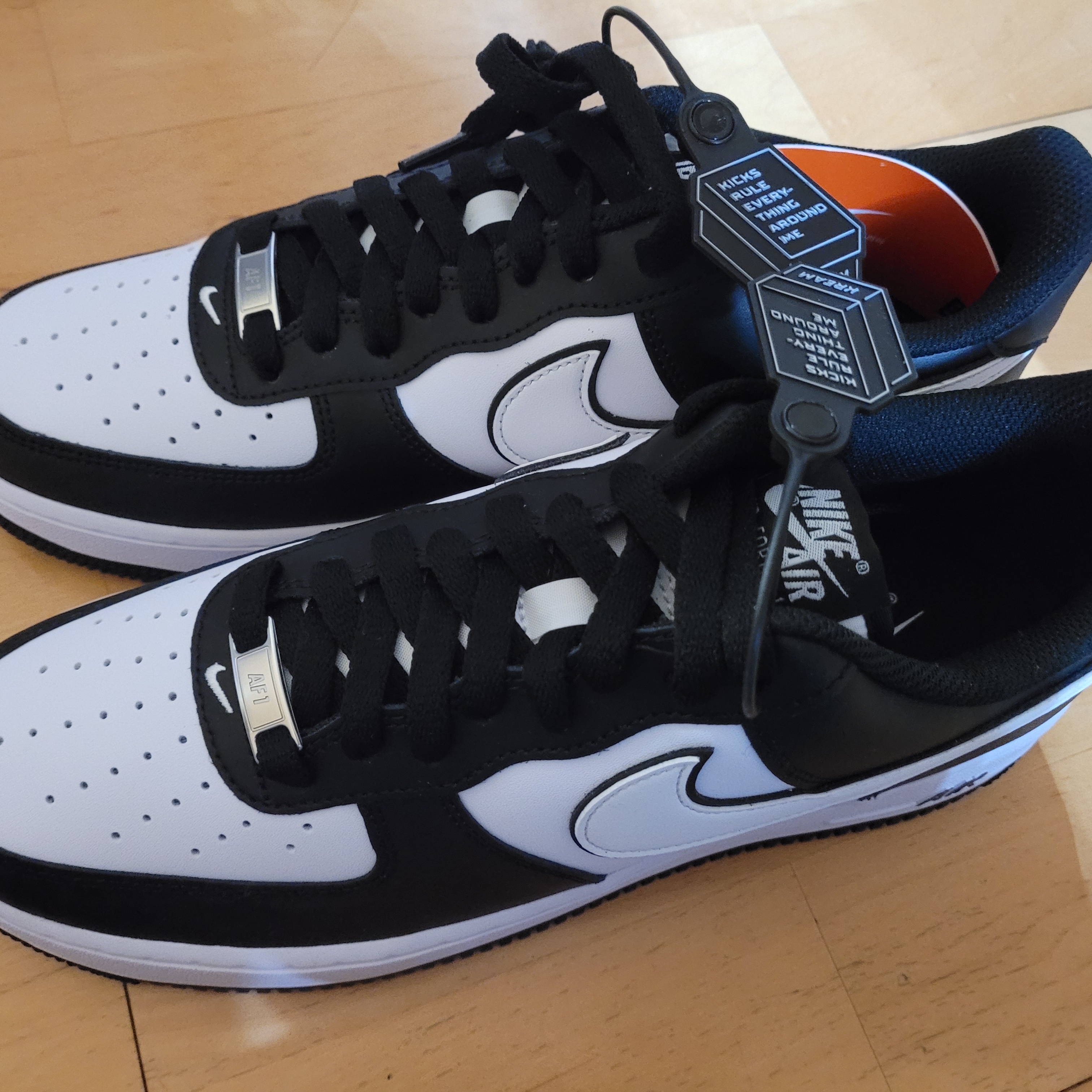 Nike Air Force 1 '07 Black White 착용 스타일