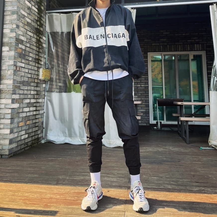 Nike x Sacai VaporWaffle Royal Fuchsia 착용 스타일