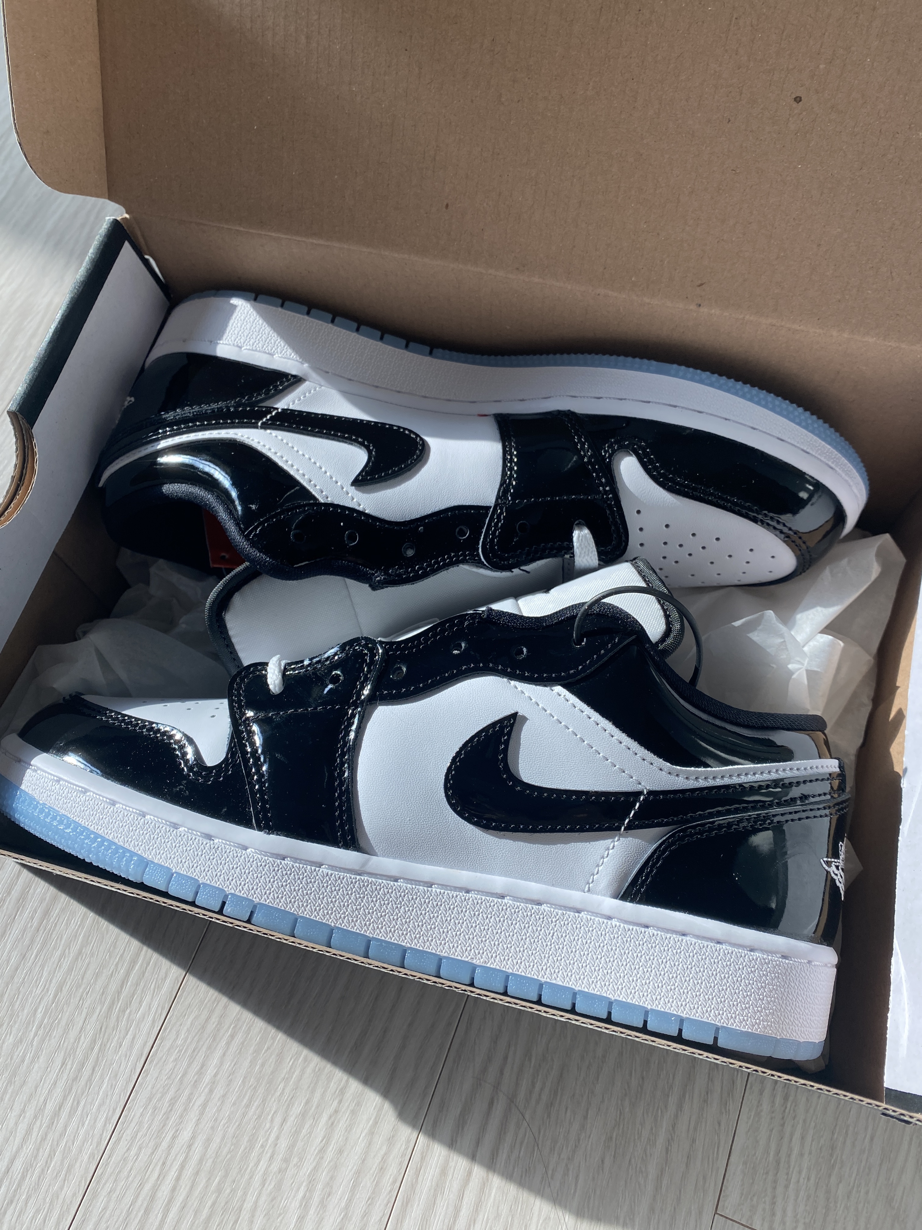 (GS) Jordan 1 Low SE Concord 착용 스타일 - 1