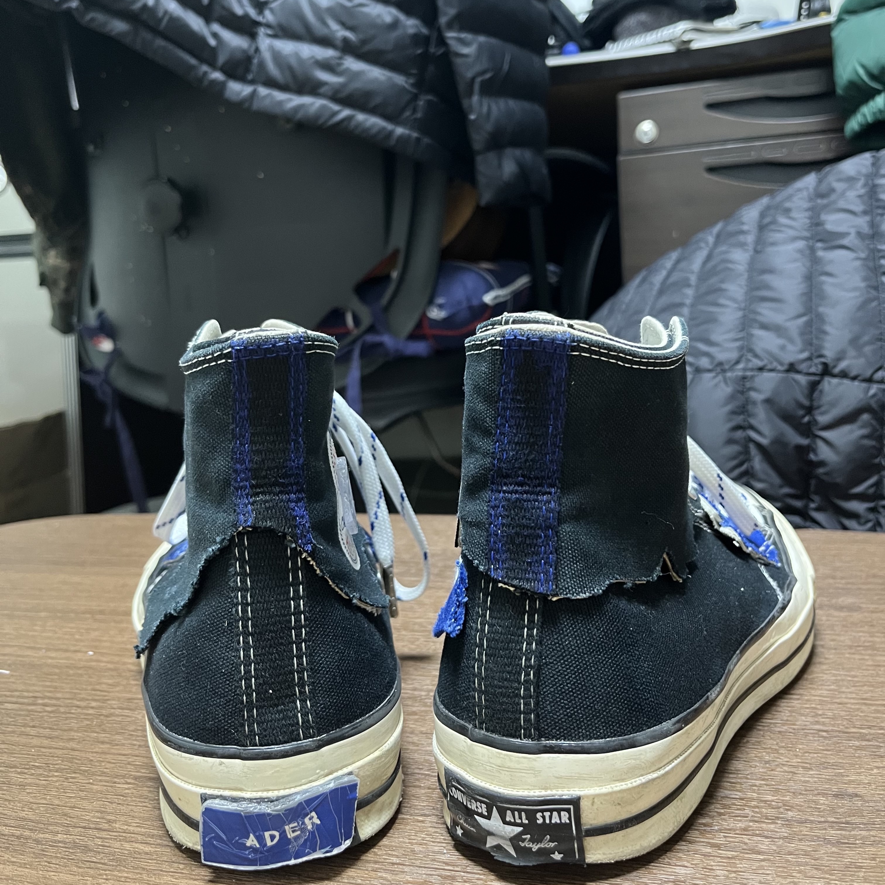 Converse x Ader Error Chuck 70 High White 착용 스타일 - 5