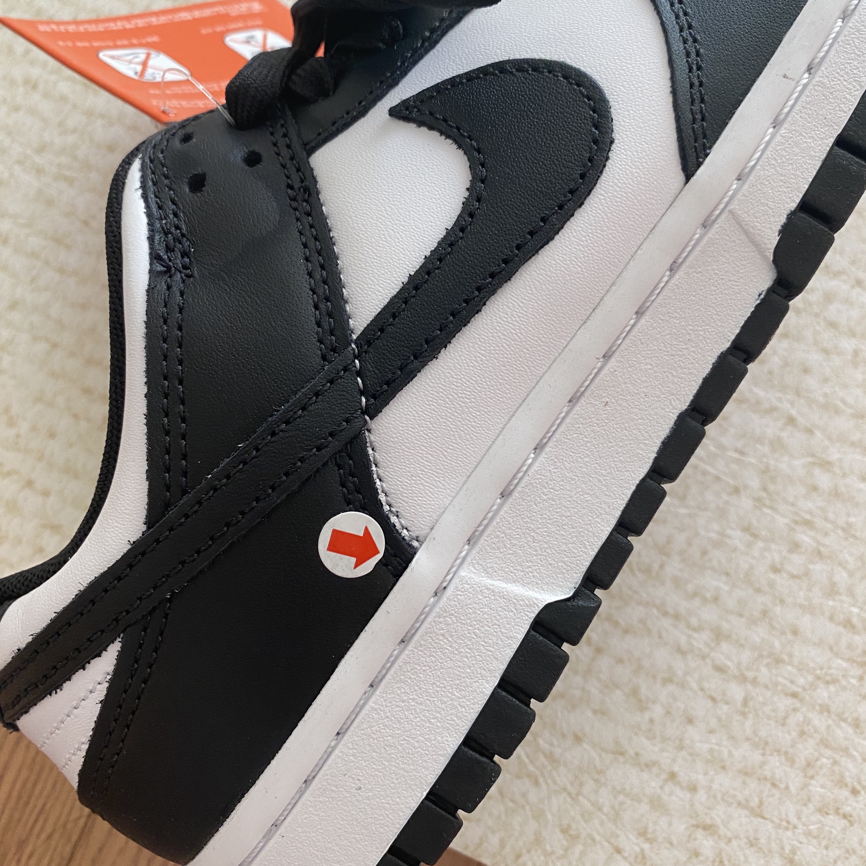 Nike Dunk Low Retro Black 착용 스타일