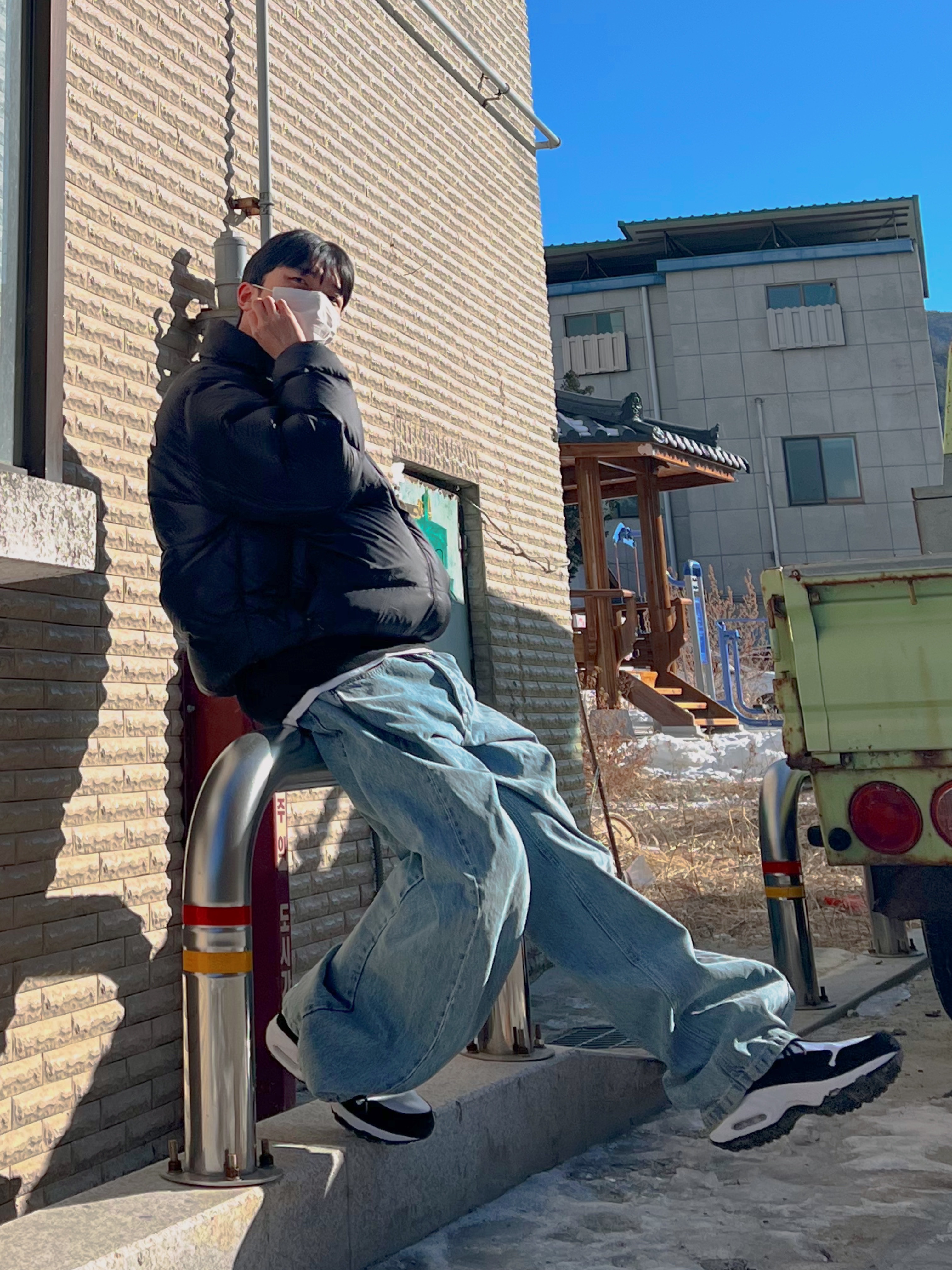 The North Face 1996 Eco Nuptse Jacket Black, Nike x Comme des Garcons Homme Plus Air Max Sunder SP White Black 착용 스타일