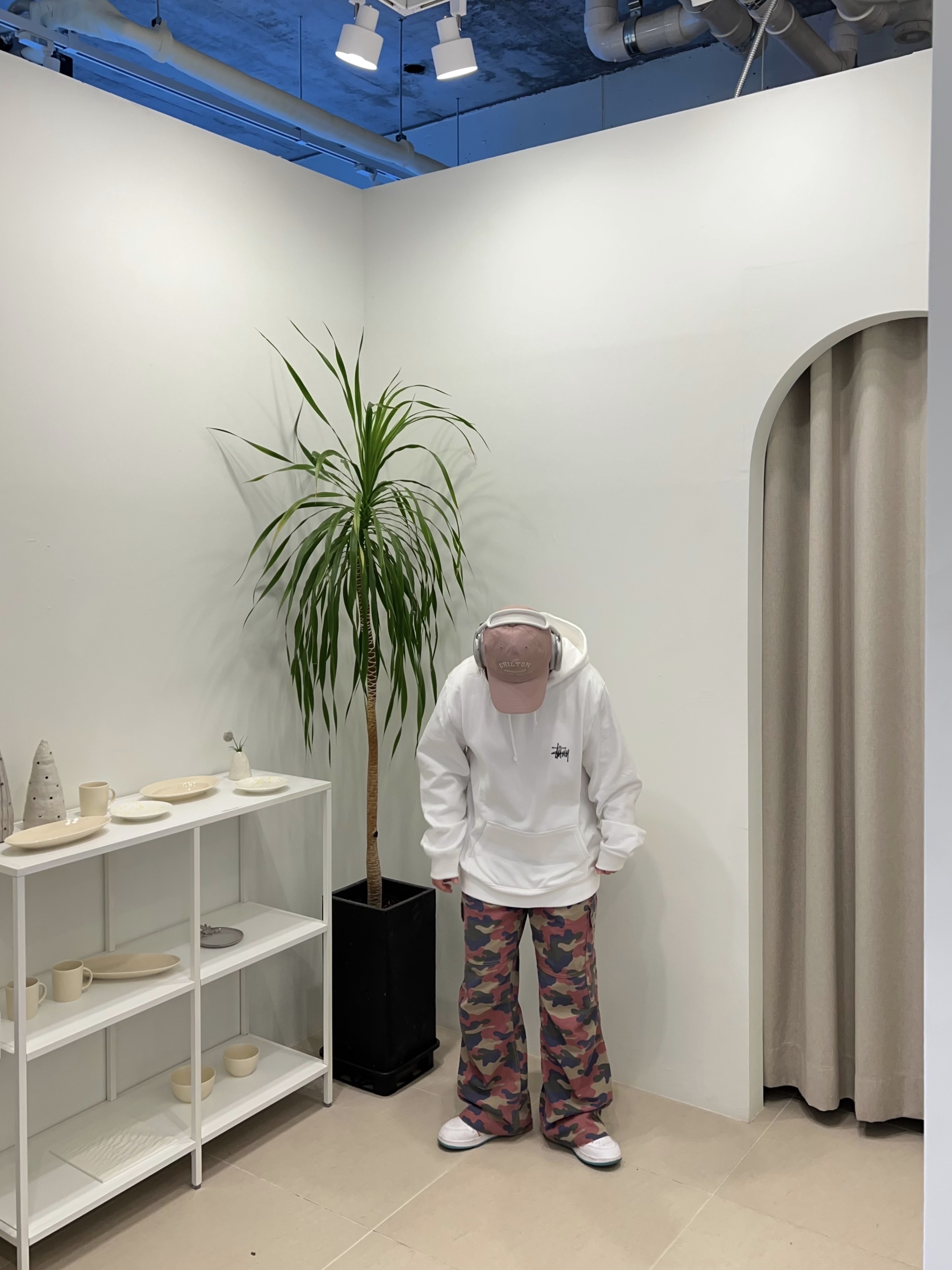 Stussy Basic Stussy Hoodie White 2022, (GS) Jordan 1 Mid SE White Washed Teal 착용 스타일 - 3