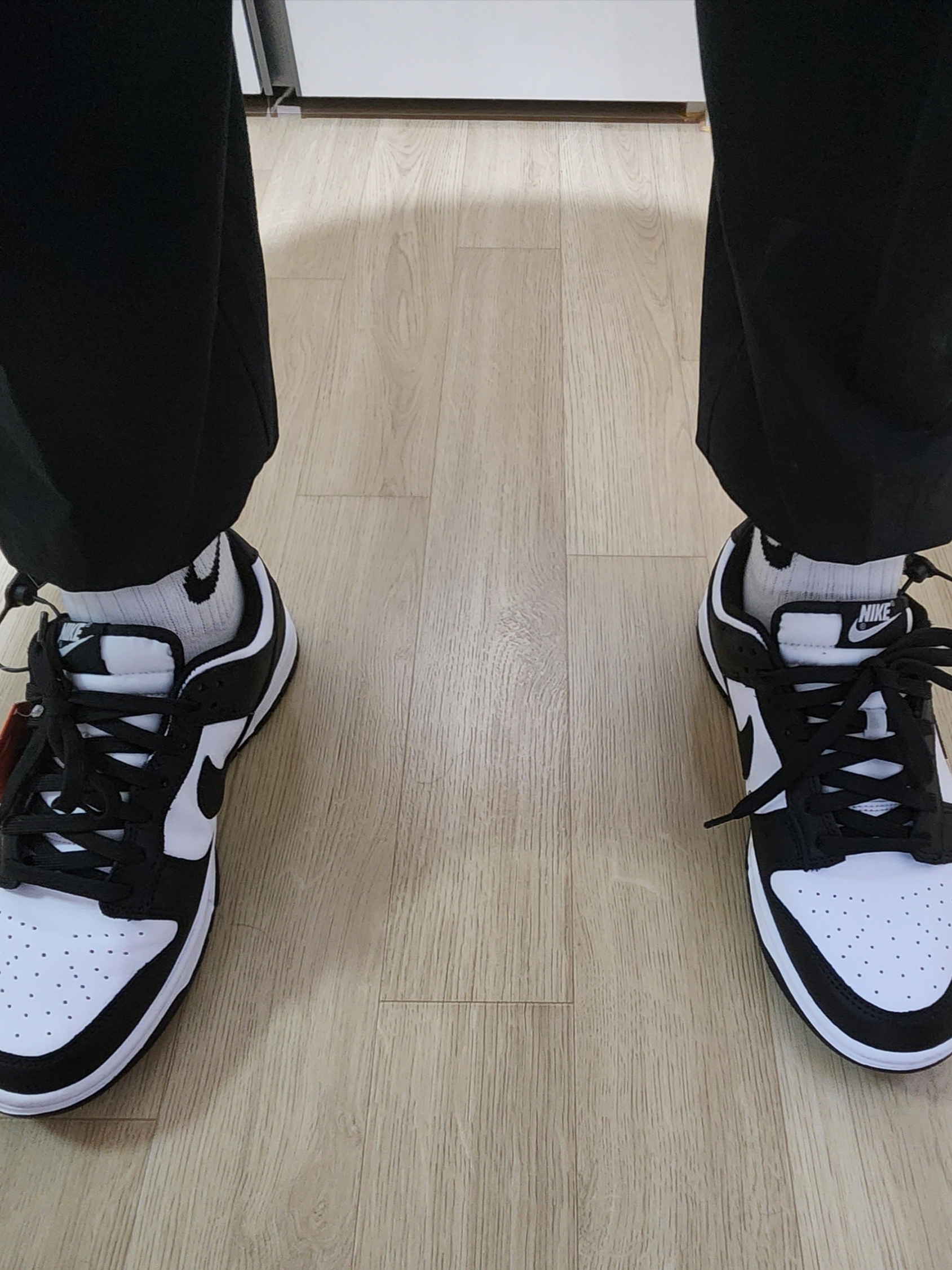 Nike Dunk Low Retro Black, Arc'teryx Beta Jacket Black 착용 스타일 - 2