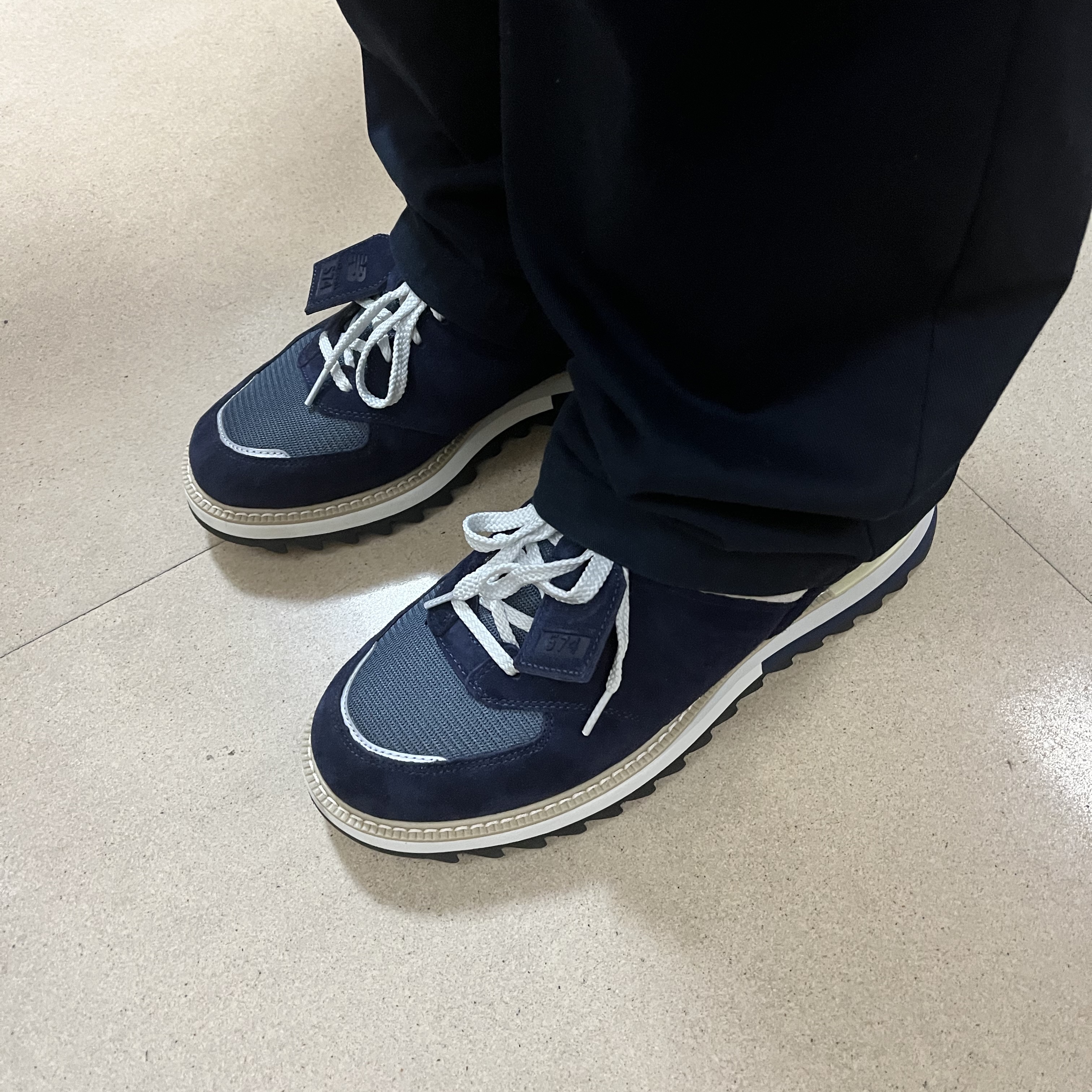 New Balance x Tokyo Design Studio 574 Navy Blue 착용 스타일