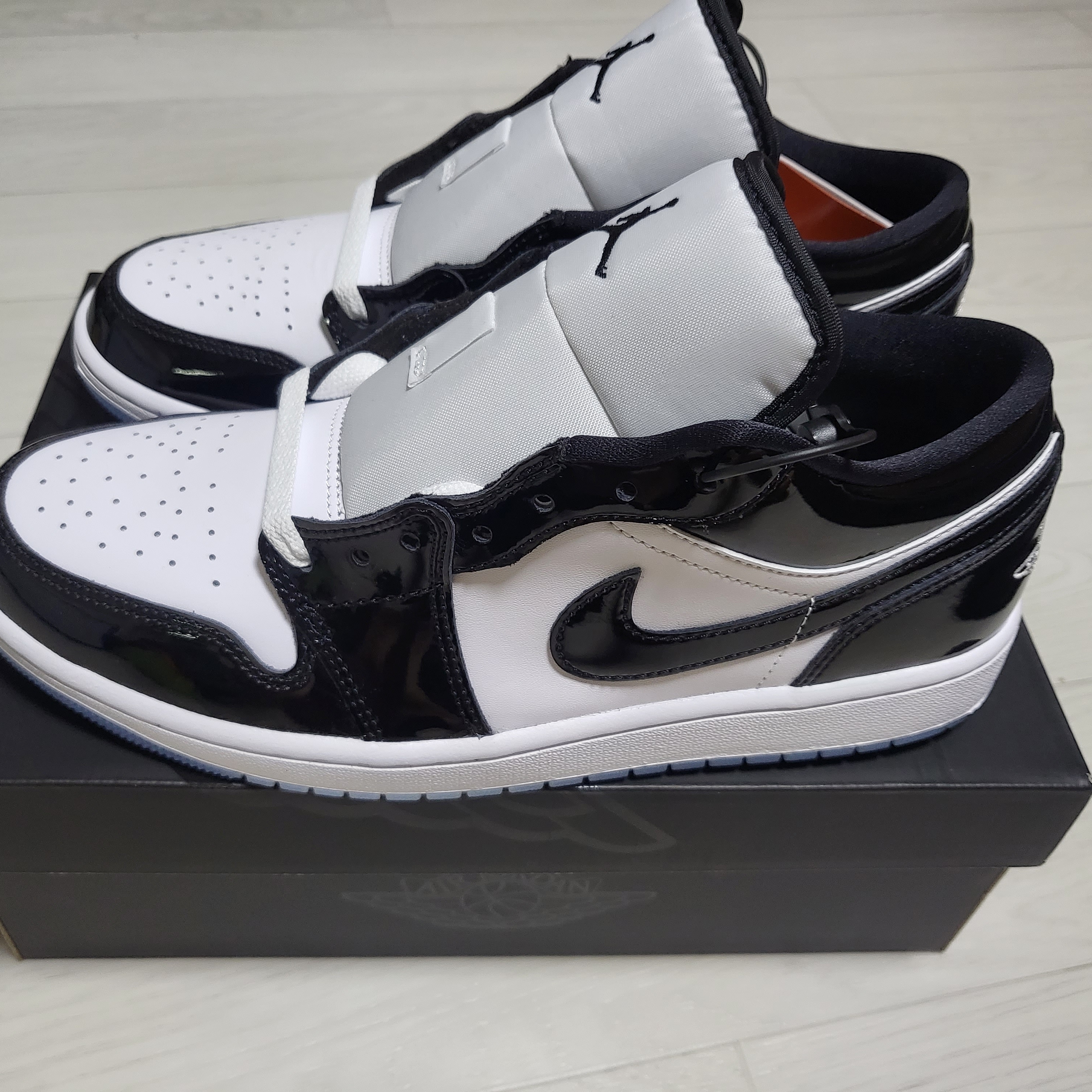 Jordan 1 Low SE Concord 착용 스타일 - 3