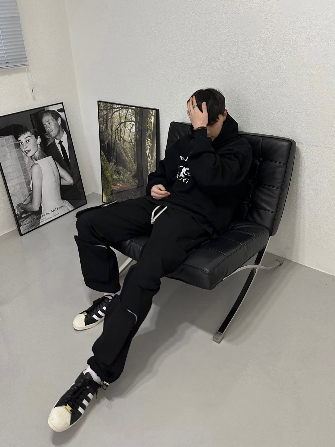 Adidas x BAPE Superstar 80s Core Black Off White 착용 스타일