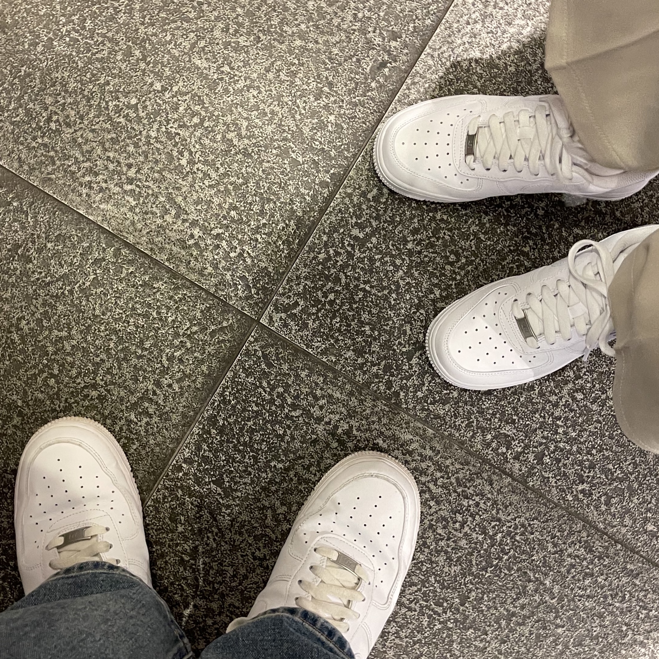 Nike Air Force 1 '07 Low White, (W) Nike Air Force 1 '07 Low White 착용 스타일